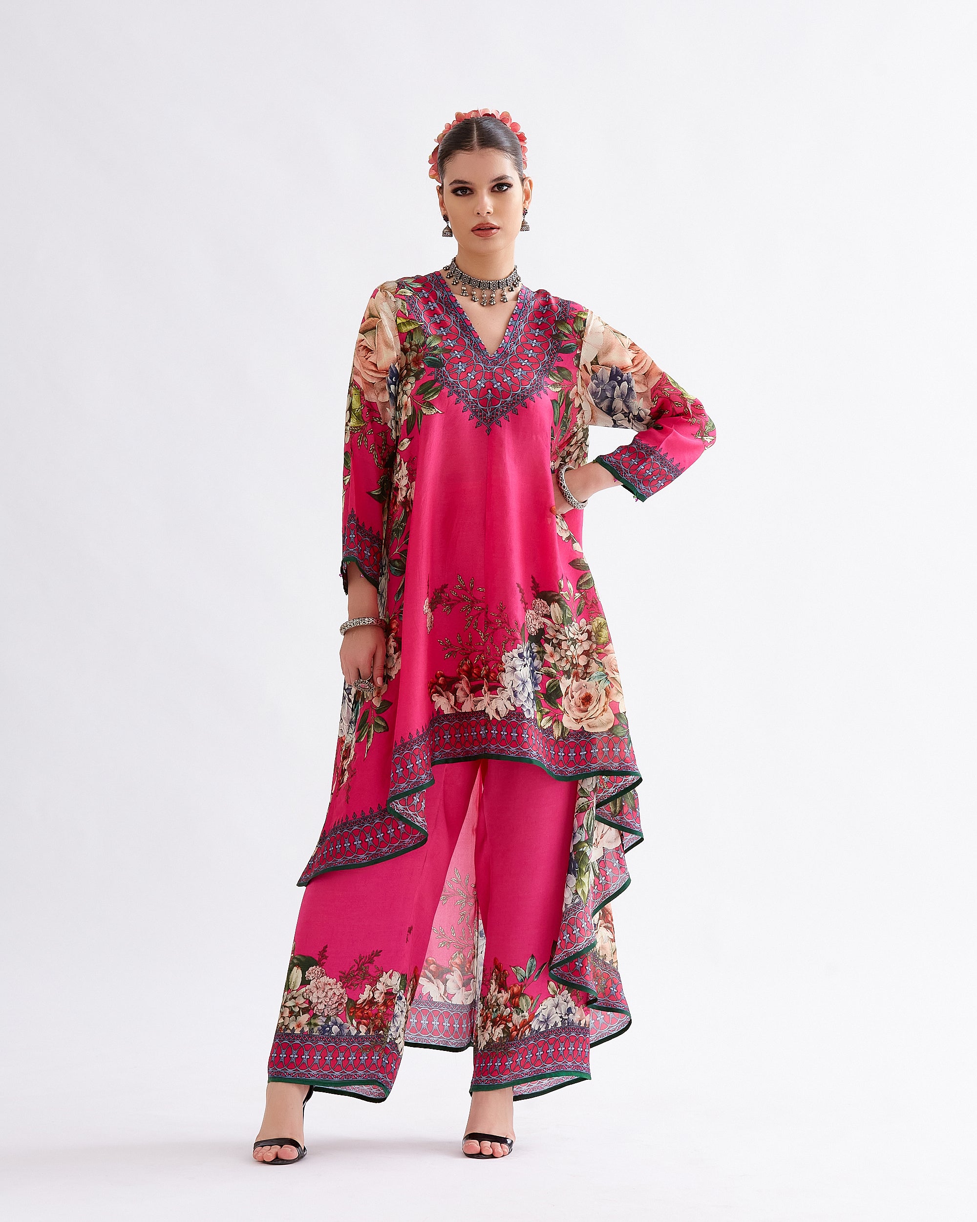A Notting Hill Summer : Aarvi - Fuchsia