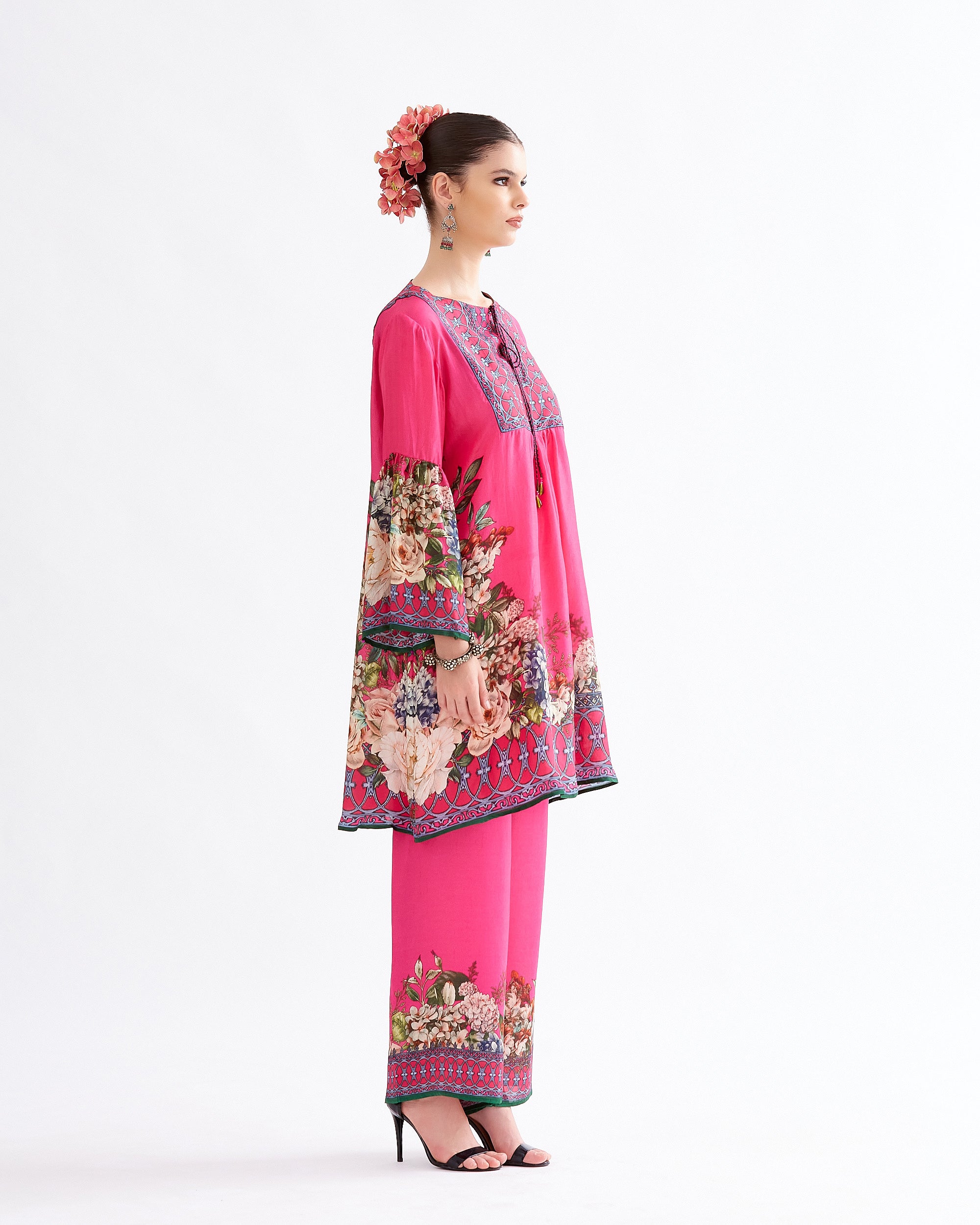 A Notting Hill Summer : Pankti - Fuchsia