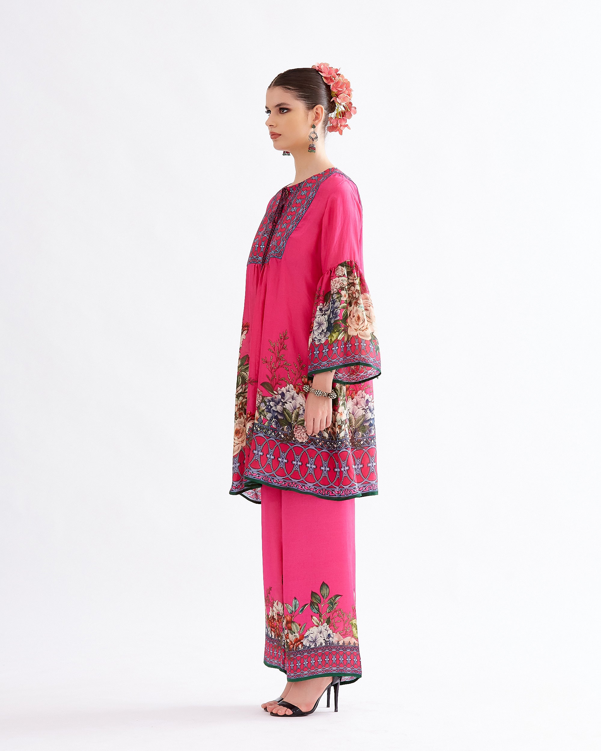 A Notting Hill Summer : Pankti - Fuchsia