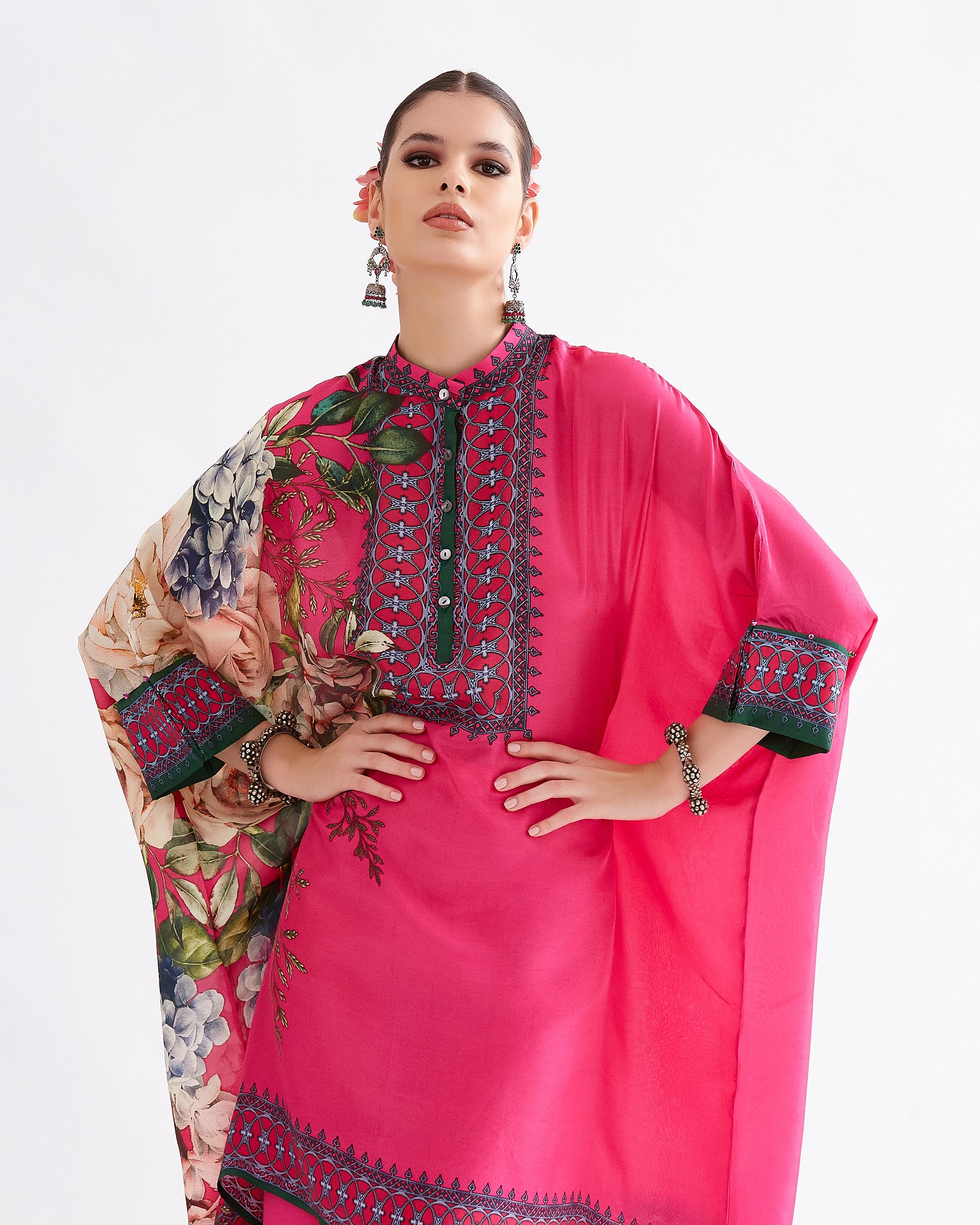 A Notting Hill Summer : Chanel 36" - Fuchsia