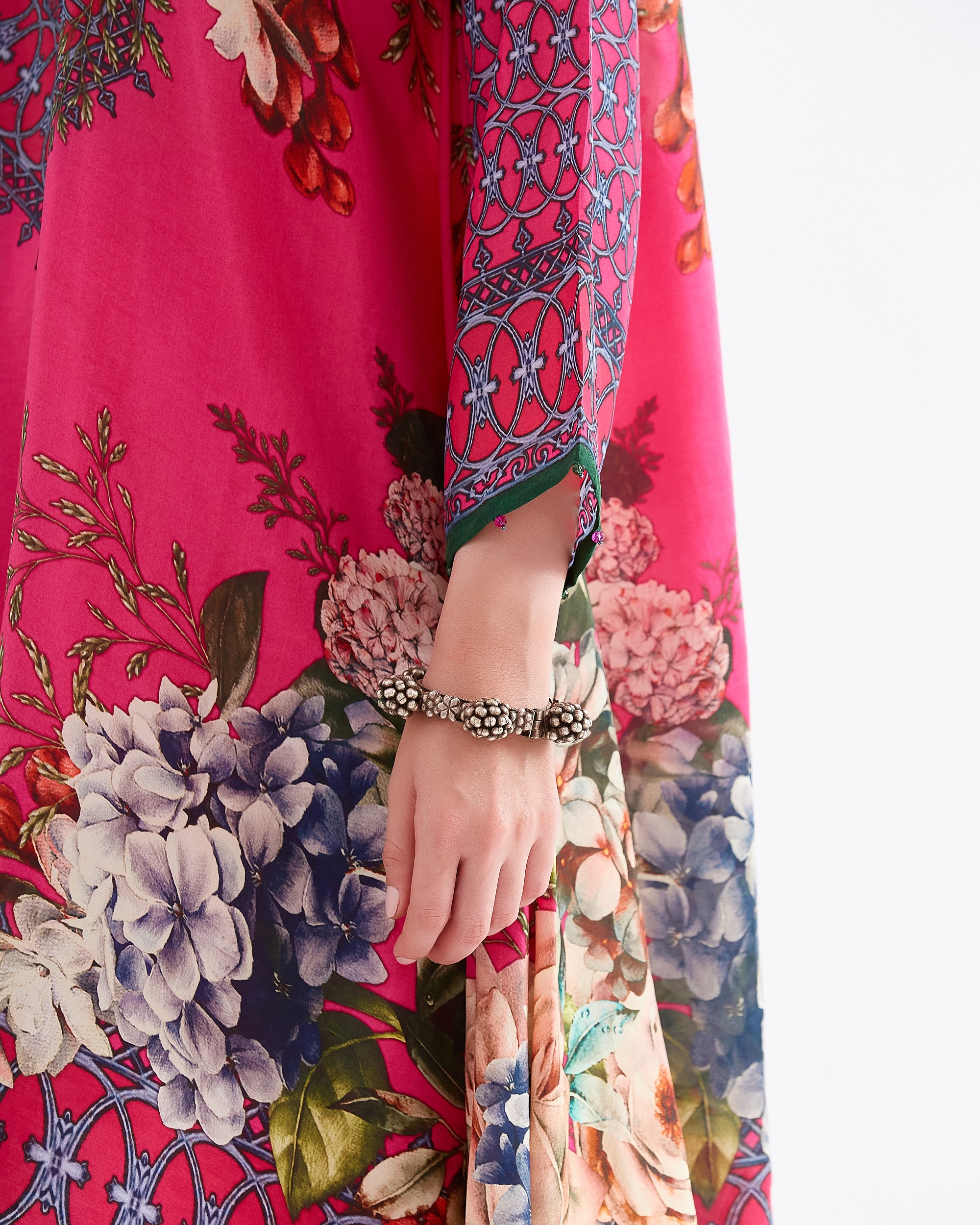 A Notting Hill Summer : Navya - Fuchsia
