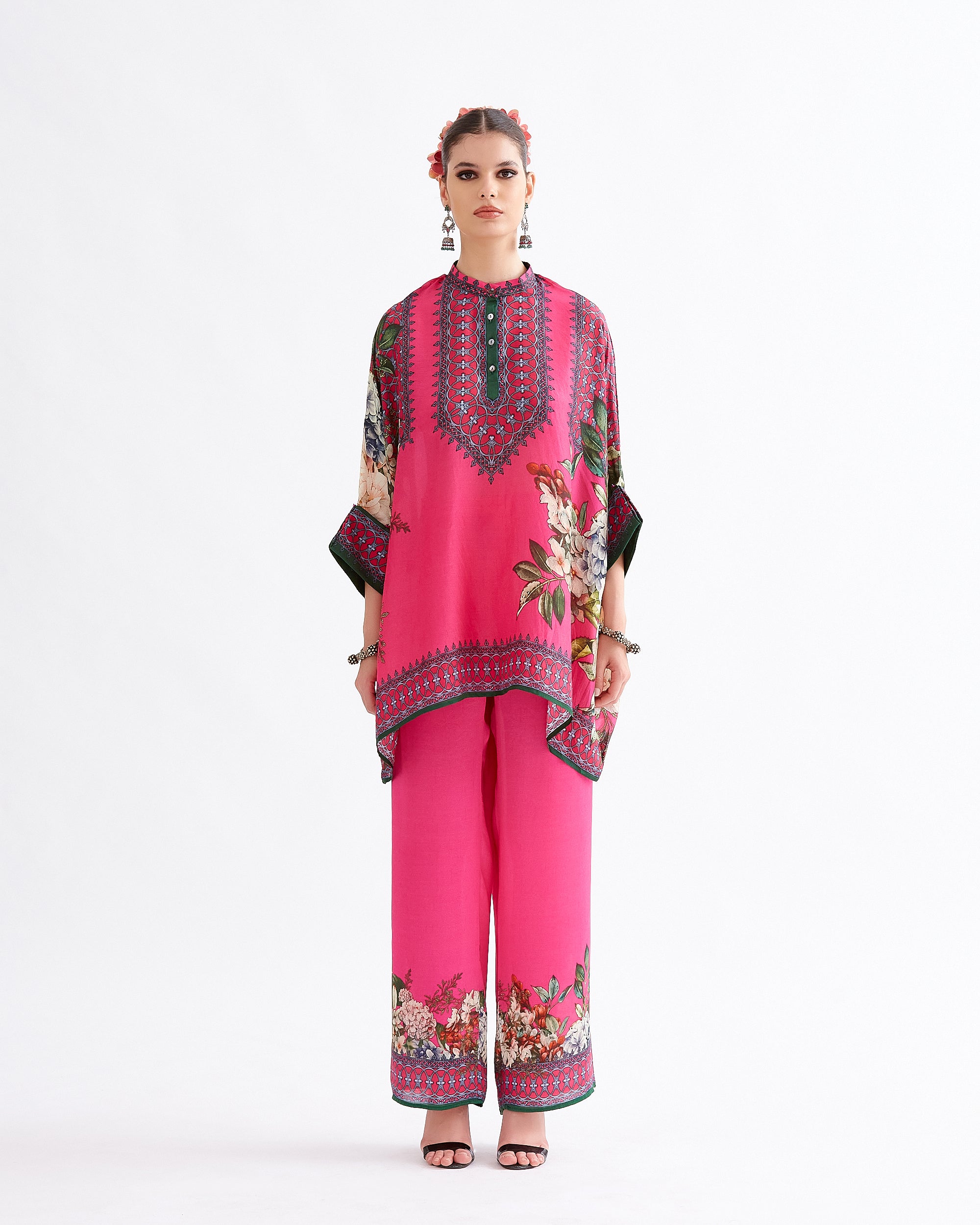 A Notting Hill Summer : Chanel - Fuchsia