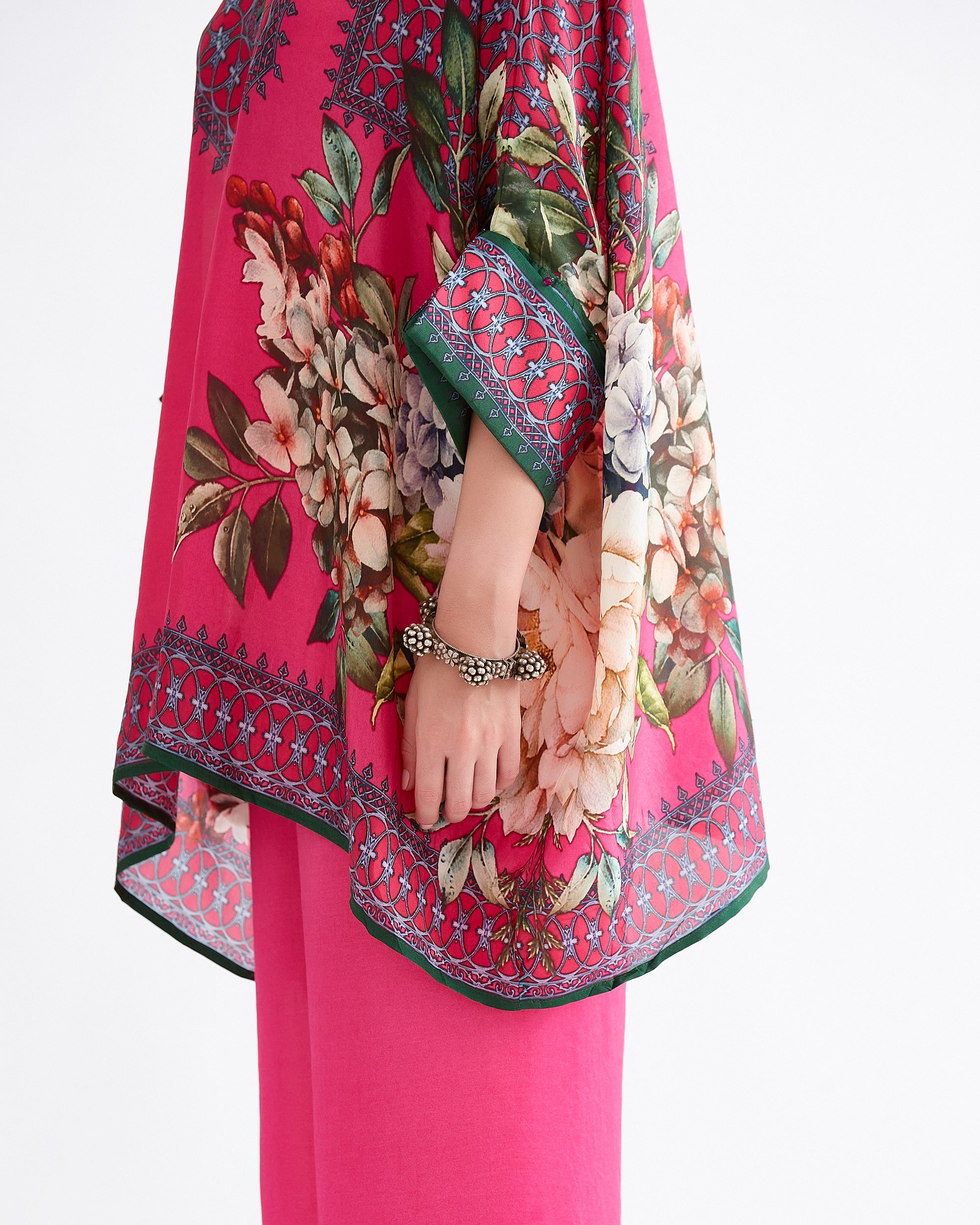 A Notting Hill Summer : Chanel - Fuchsia