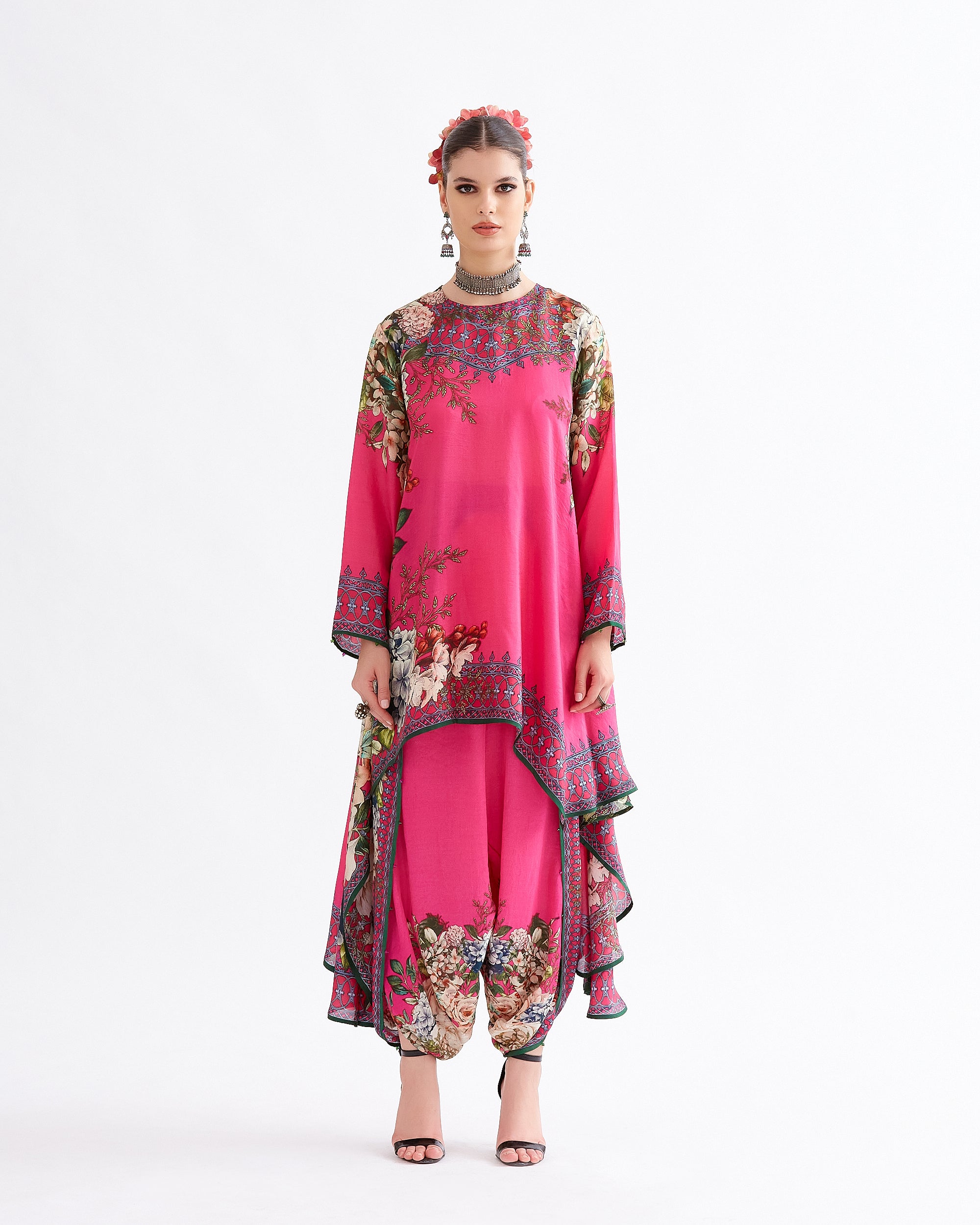 A Notting Hill Summer : Aafreen - Fuchsia