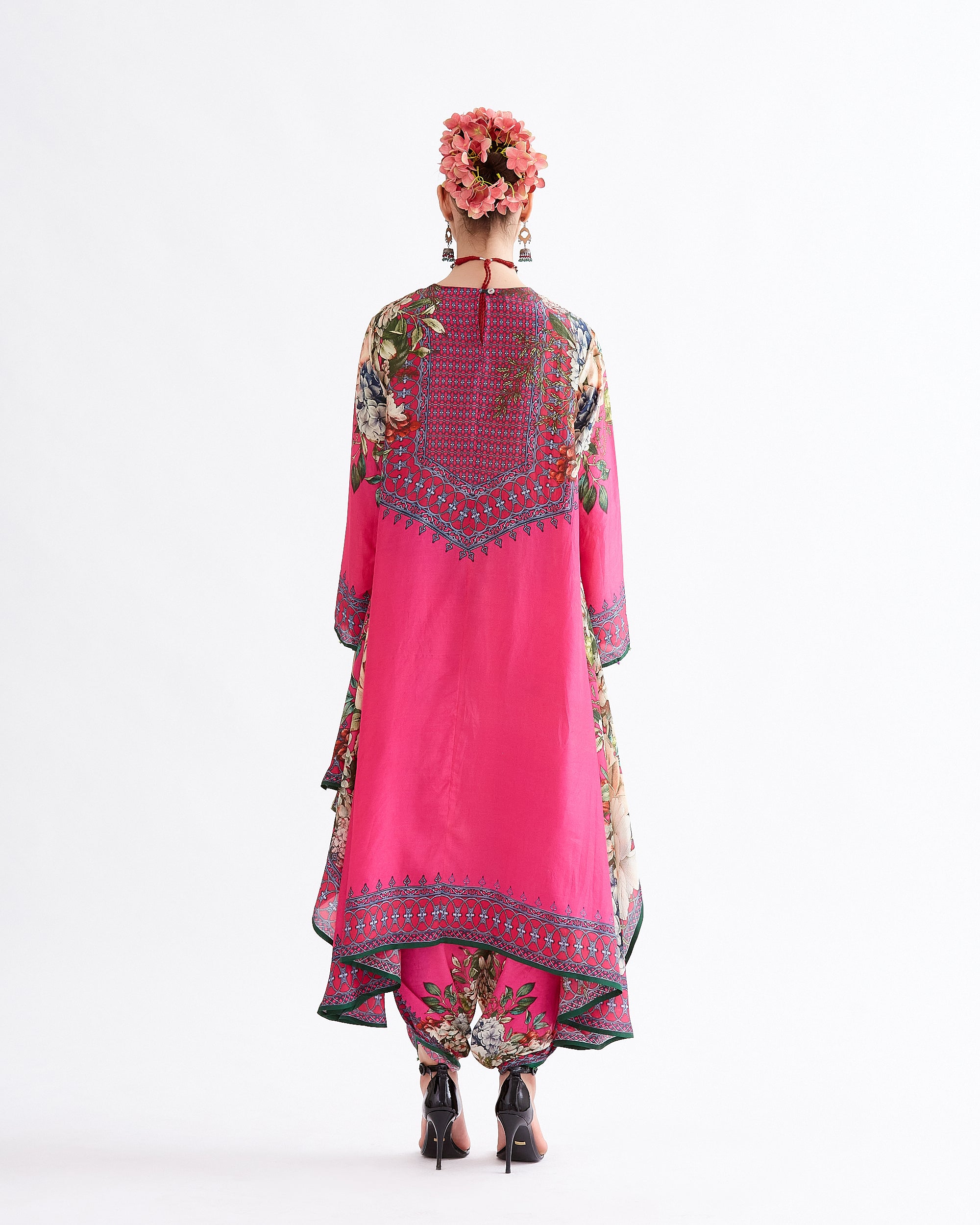 A Notting Hill Summer : Aafreen - Fuchsia