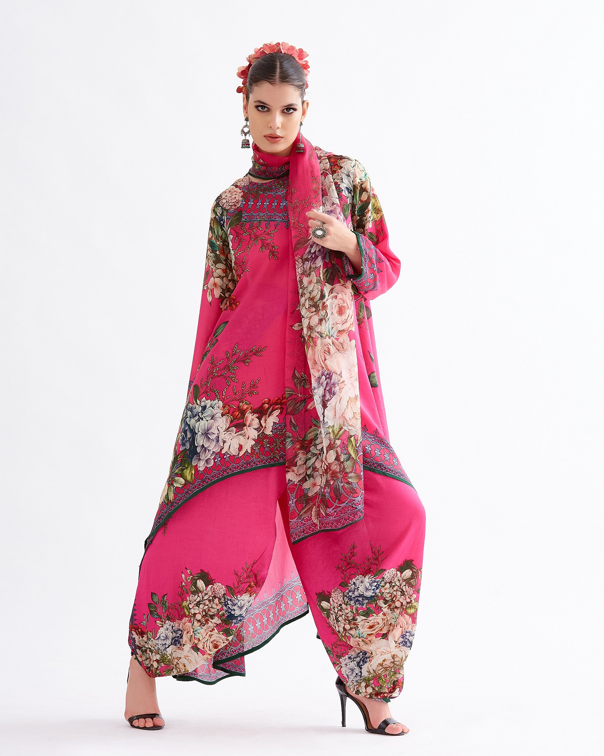 A Notting Hill Summer : Aafreen - Fuchsia