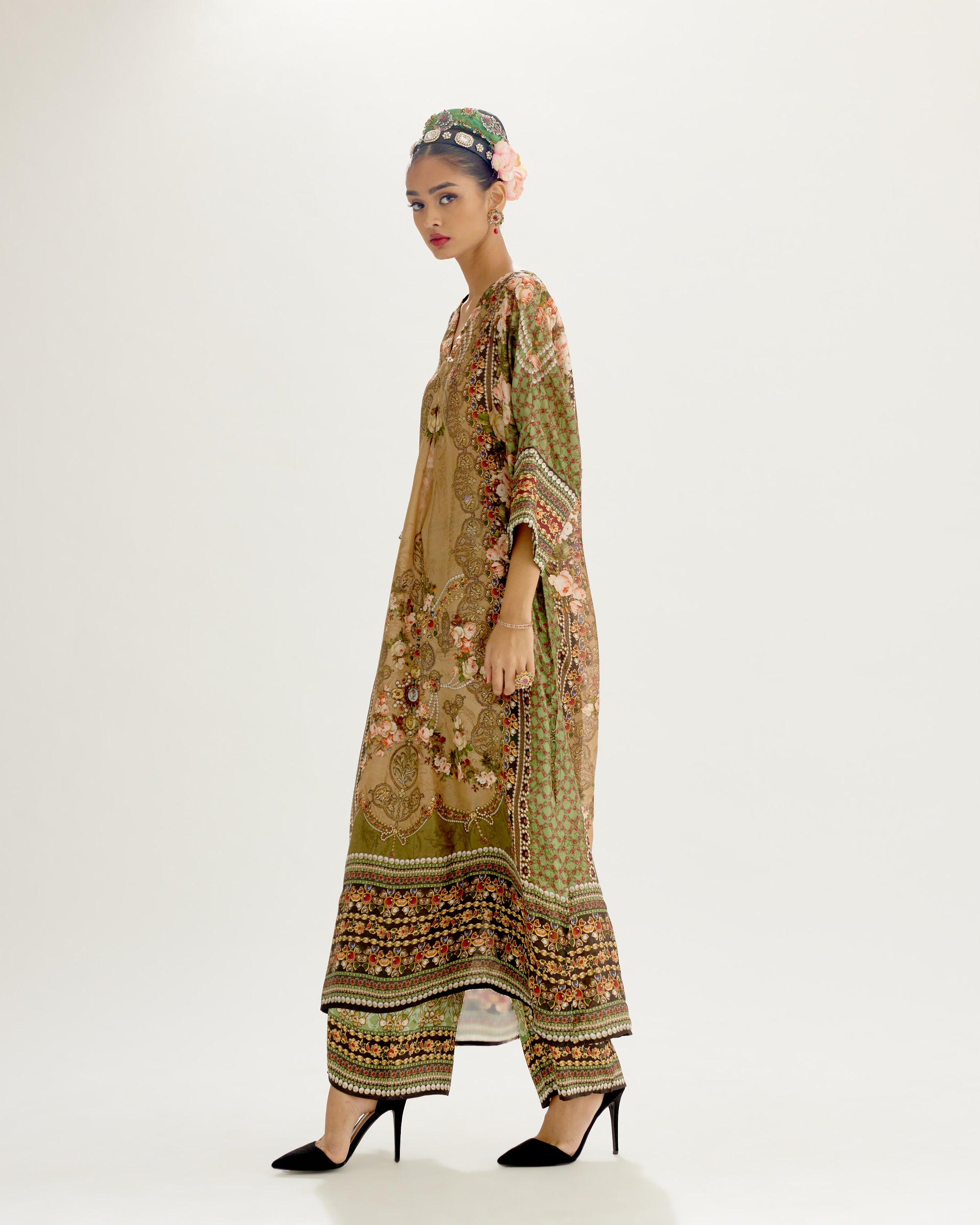 Pakeezah : Banera - Olive