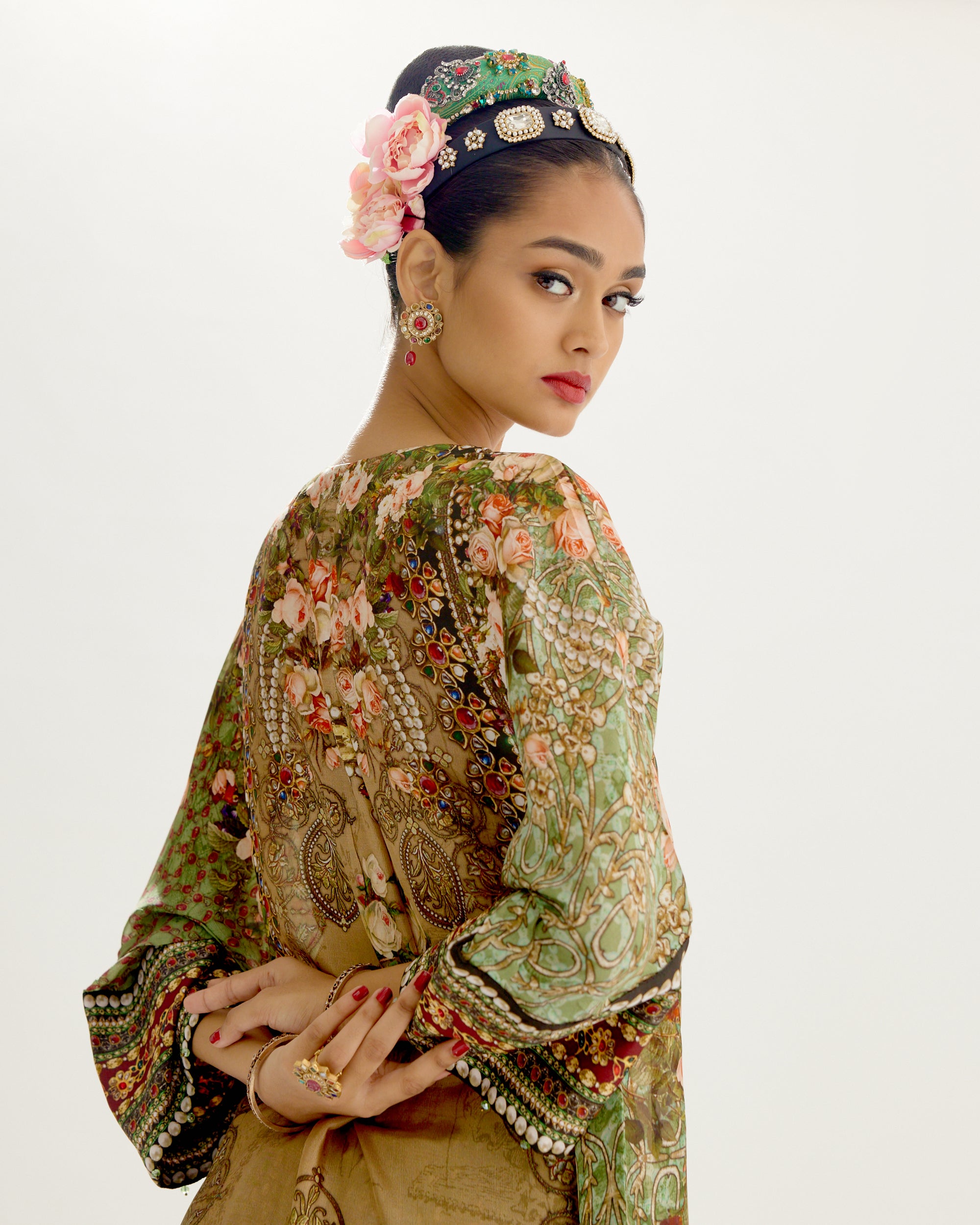 Pakeezah : Banera - Olive