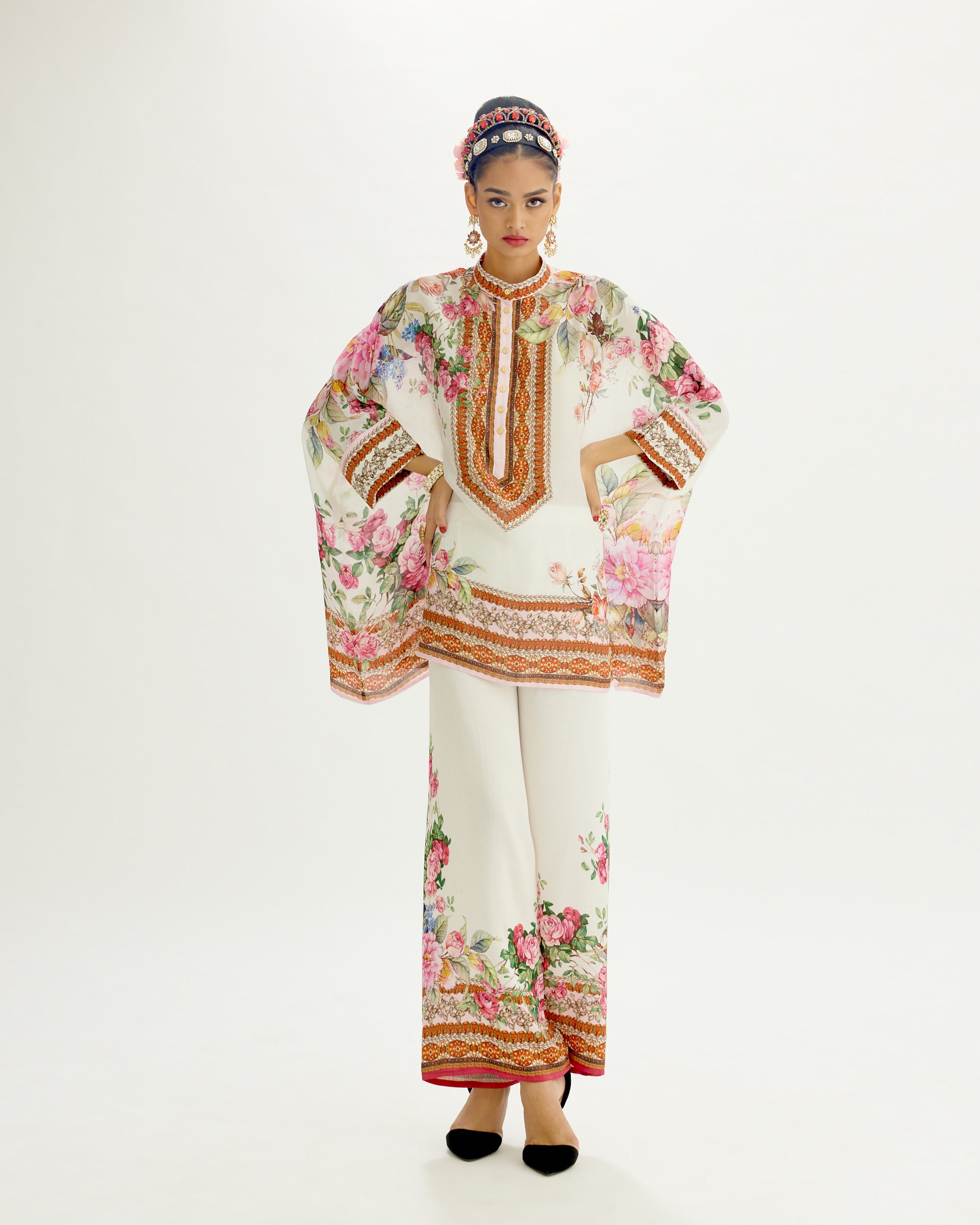 Pakeezah : Chanel - White