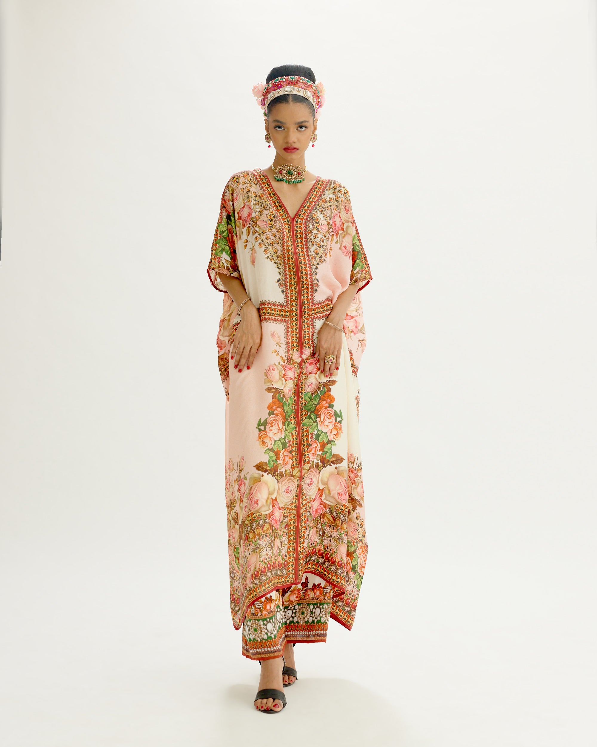 Pakeezah : Majida - White/Blush