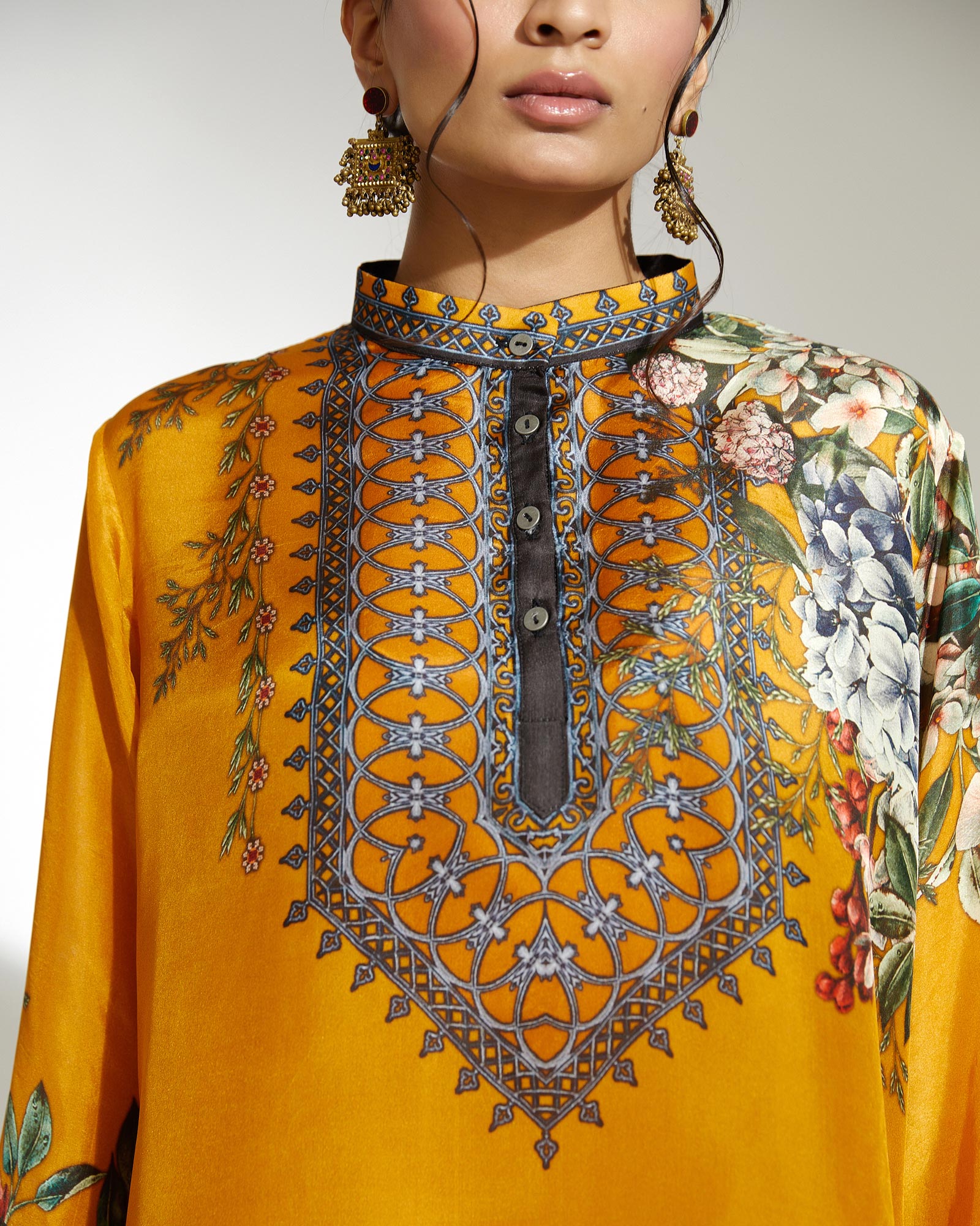 A Notting Hill Summer : Reza - Mustard