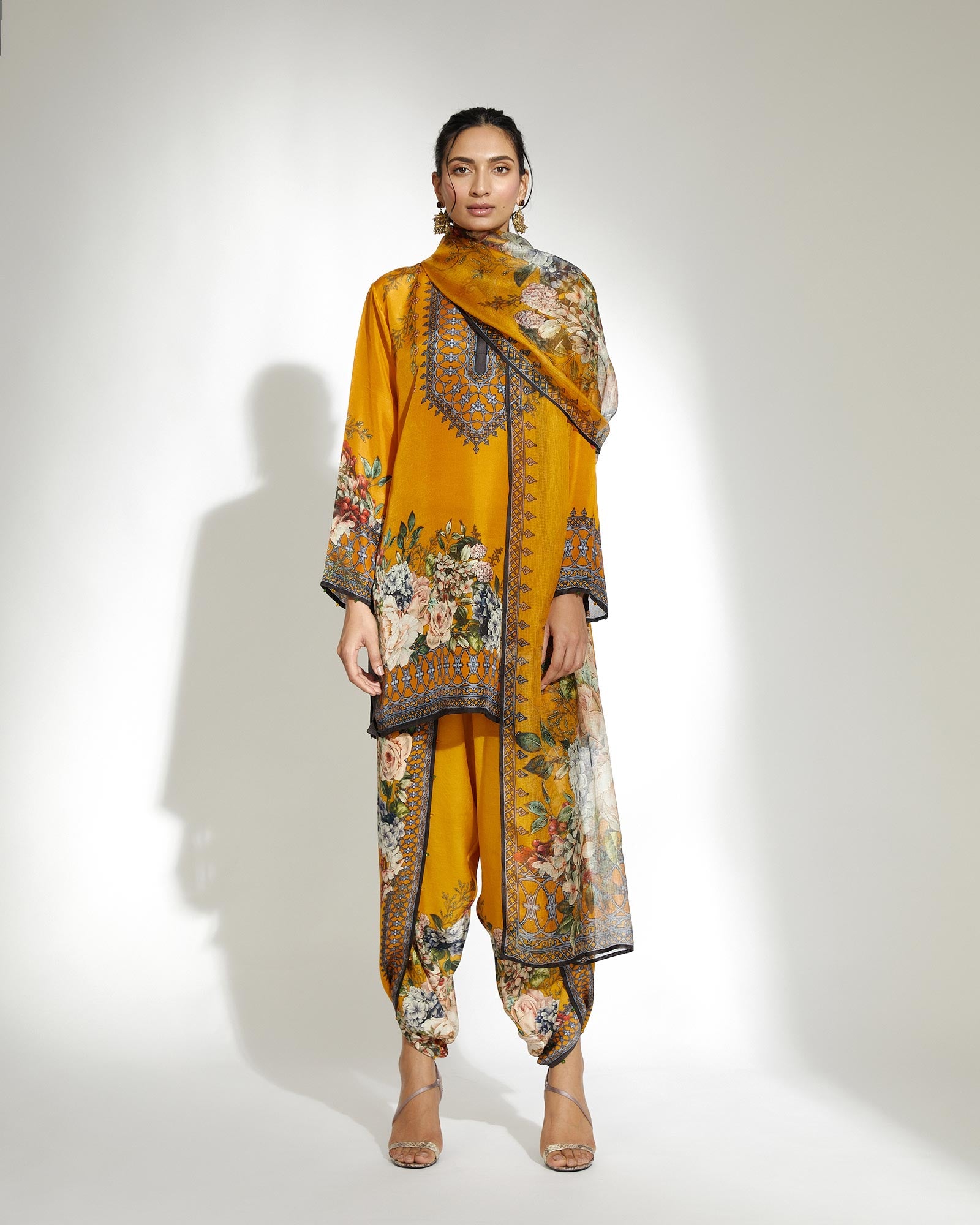 A Notting Hill Summer : Reza - Mustard