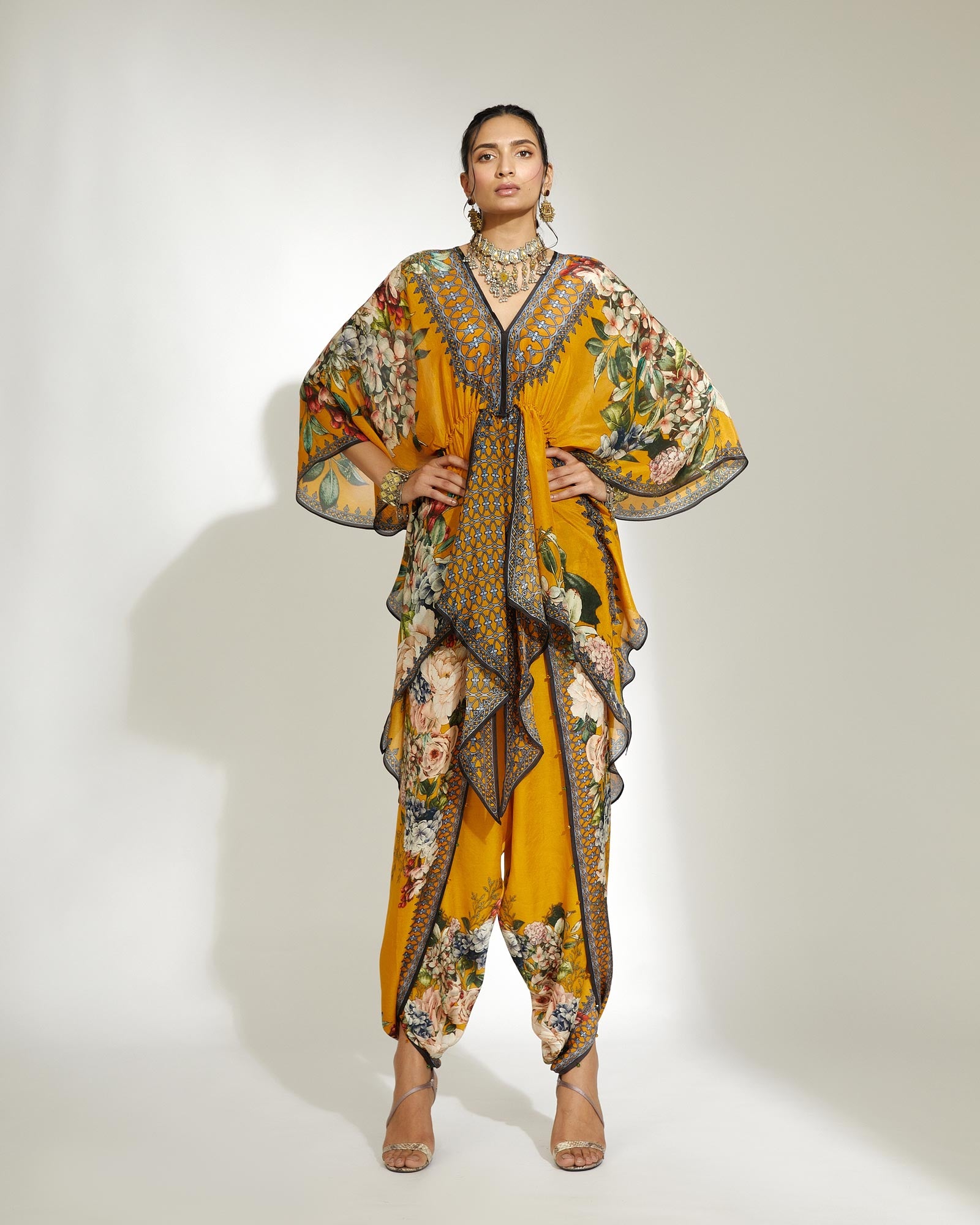 A Notting Hill Summer : Inayat - Mustard