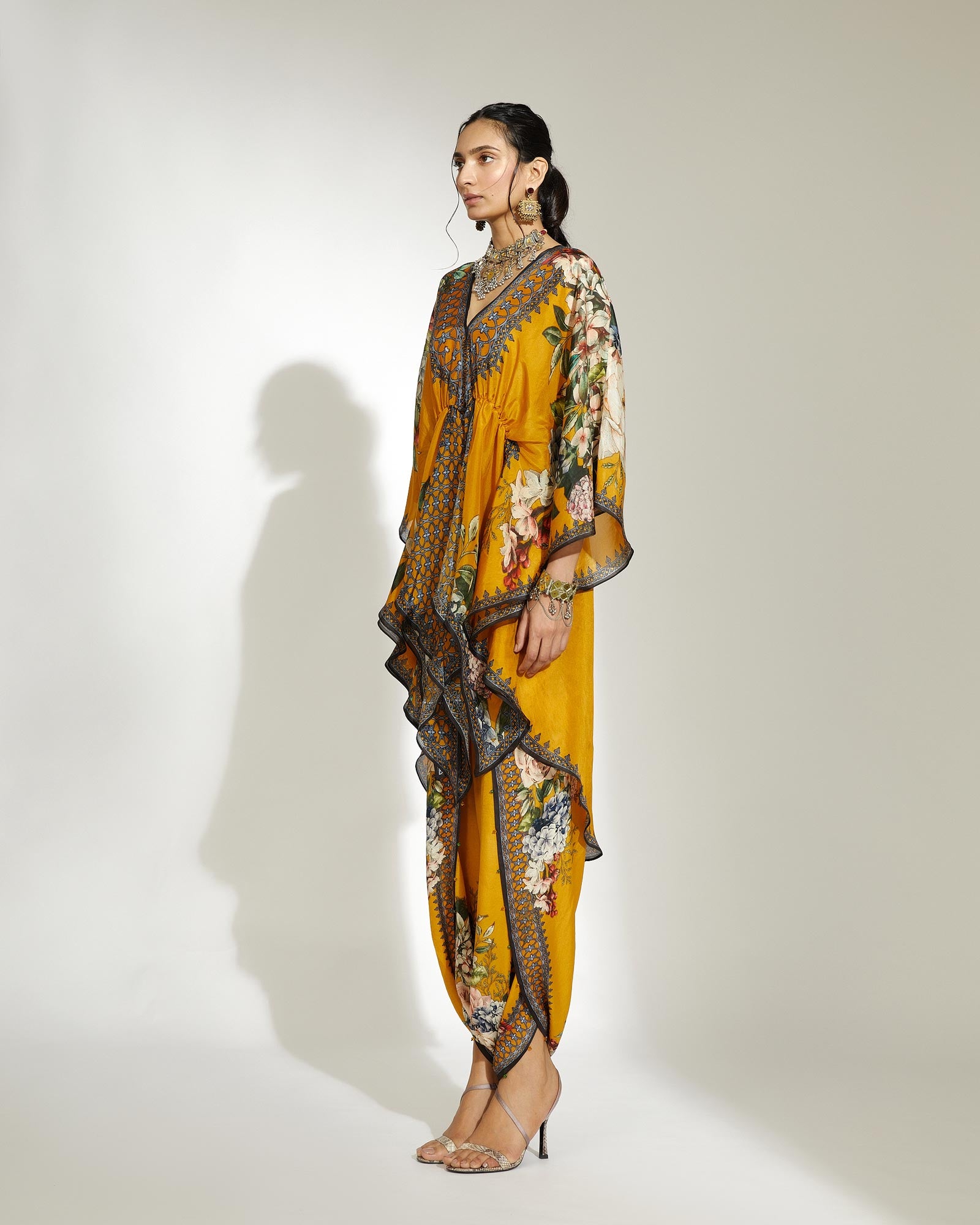 A Notting Hill Summer : Inayat - Mustard