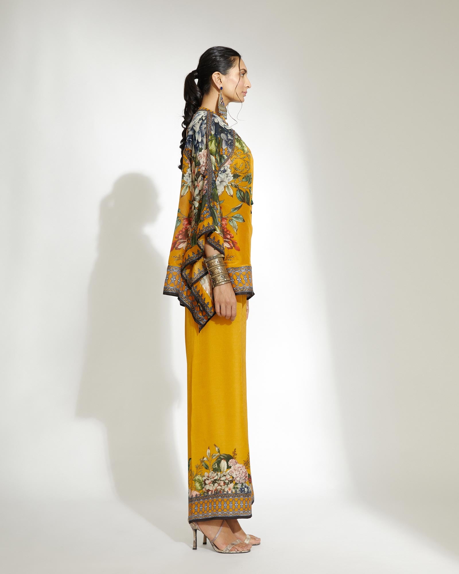 A Notting Hill Summer : Ramona - Mustard