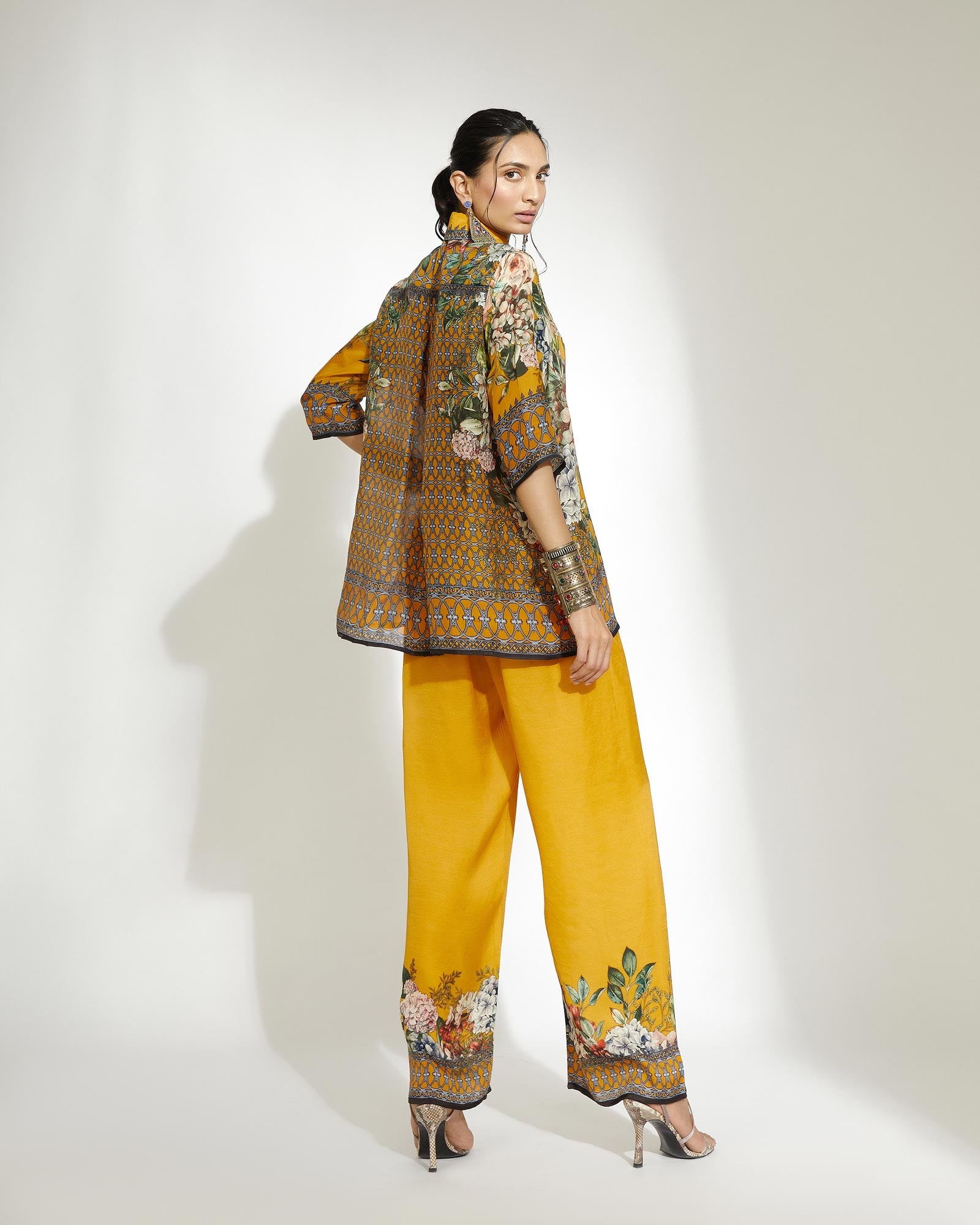 A Notting Hill Summer : Maizah - Mustard