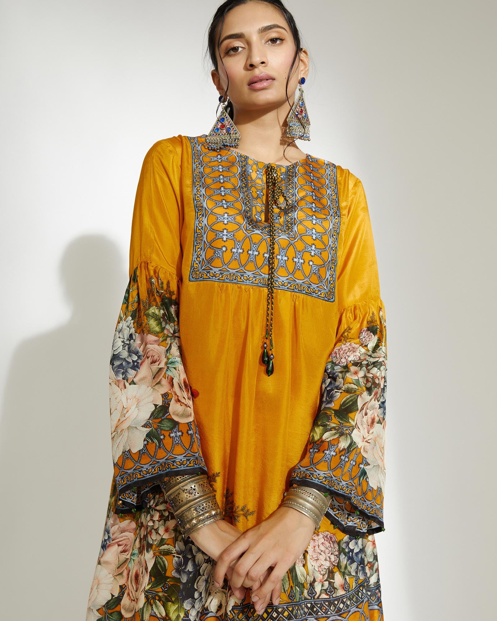 A Notting Hill Summer : Pankti - Mustard