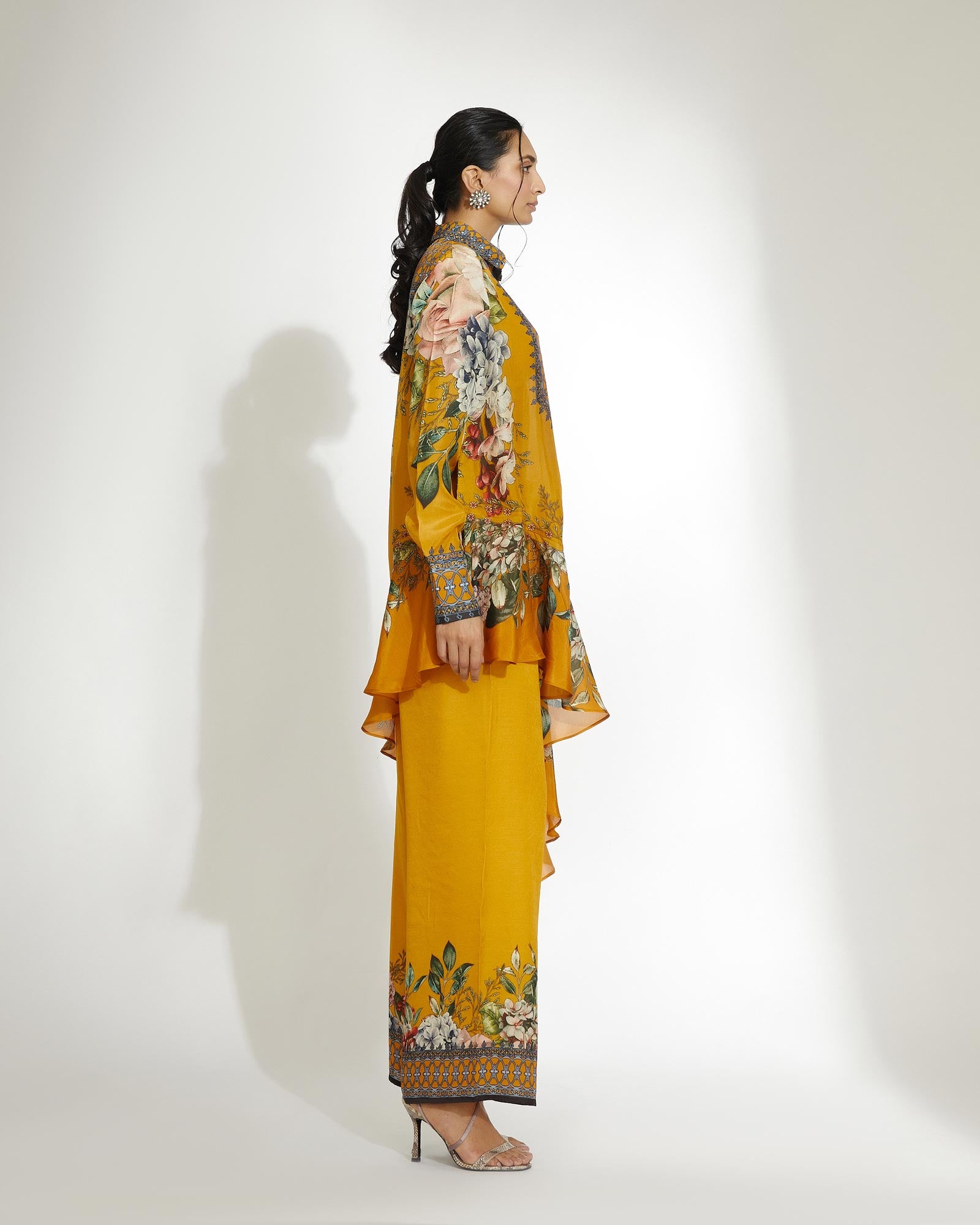 A Notting Hill Summer : Bijli - Mustard