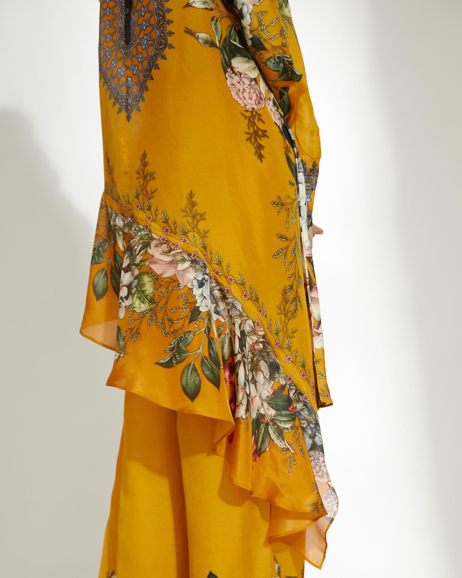 A Notting Hill Summer : Bijli - Mustard