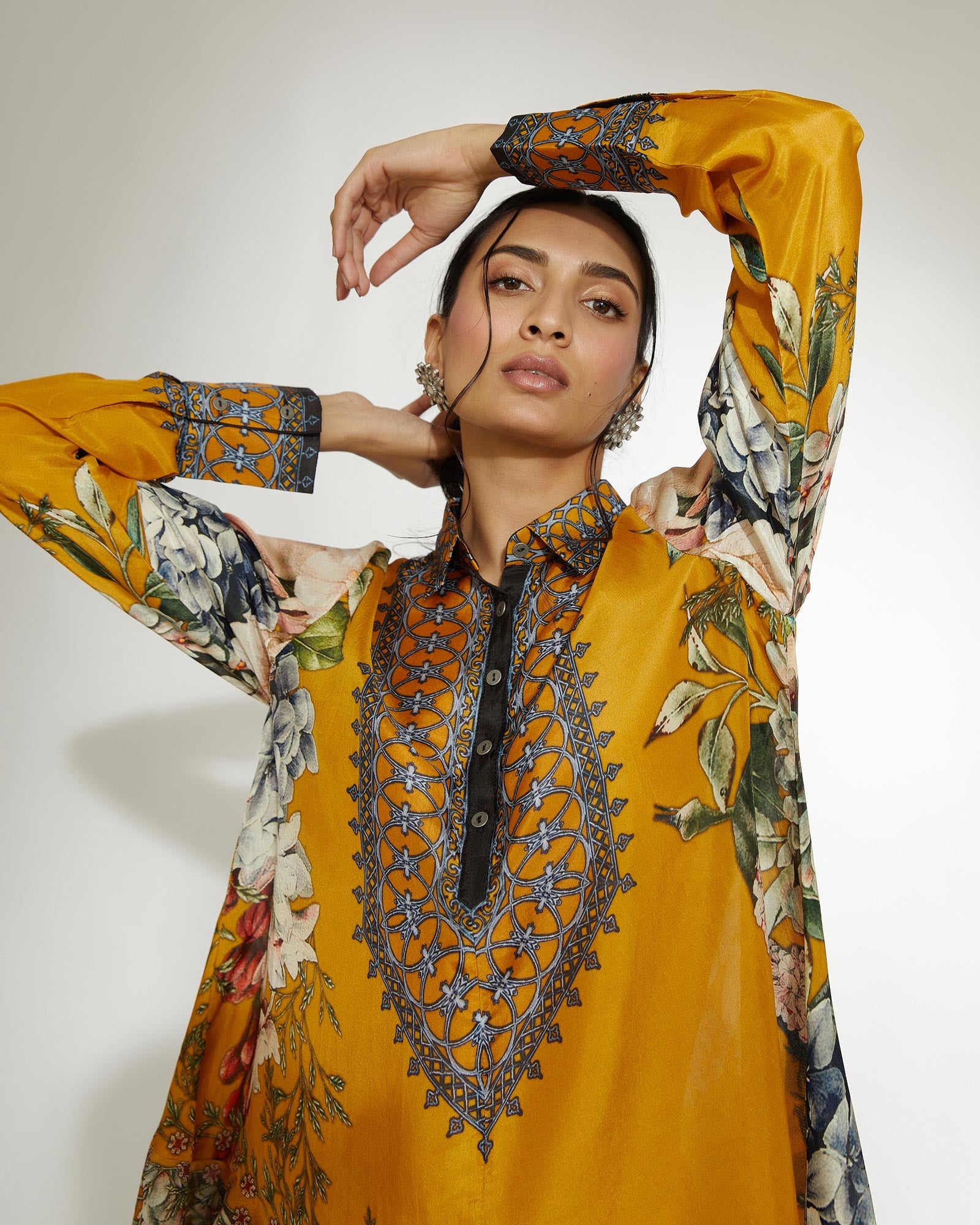 A Notting Hill Summer : Bijli - Mustard