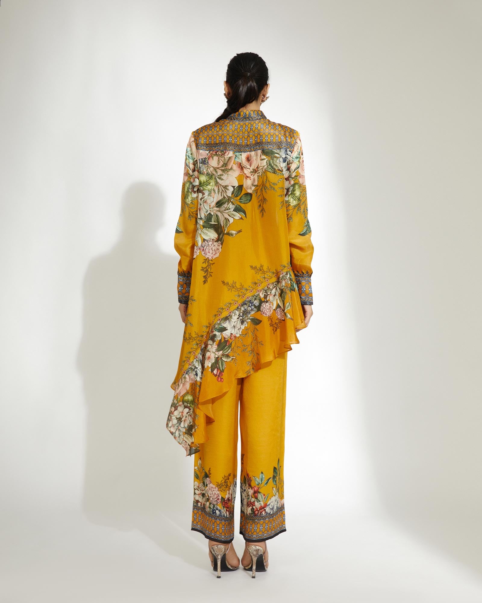 A Notting Hill Summer : Bijli - Mustard