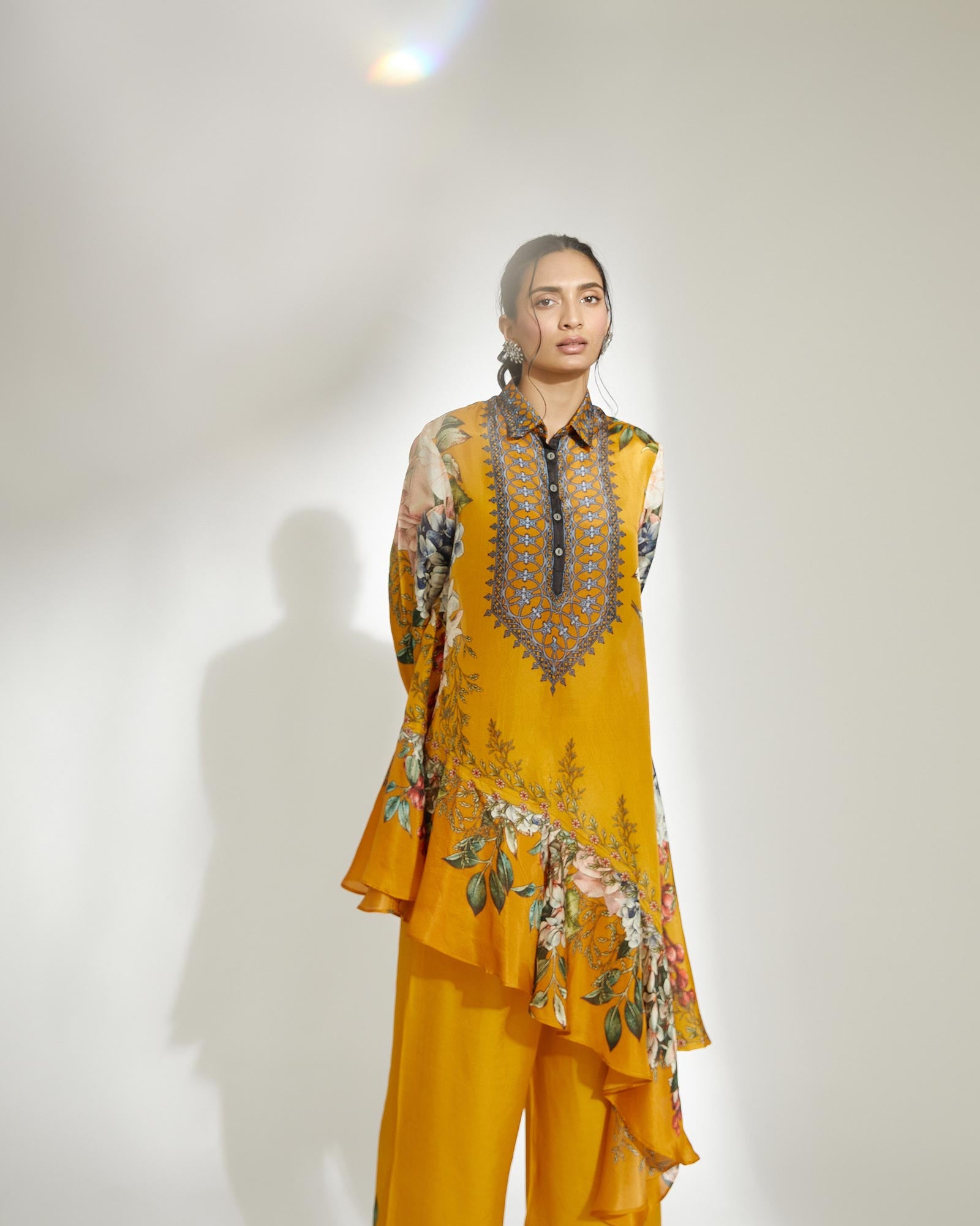A Notting Hill Summer : Bijli - Mustard