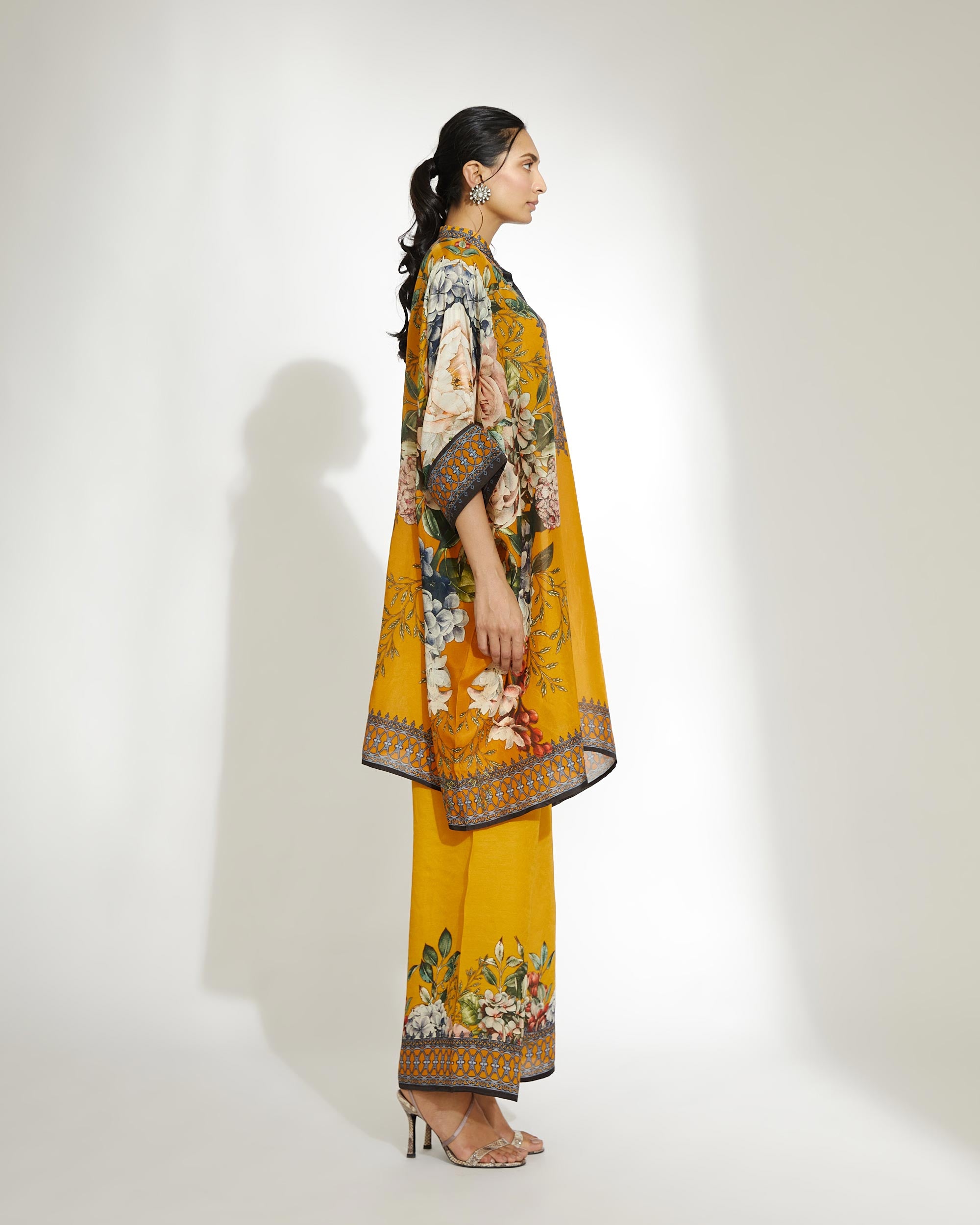 A Notting Hill Summer : Chanel 36" - Mustard