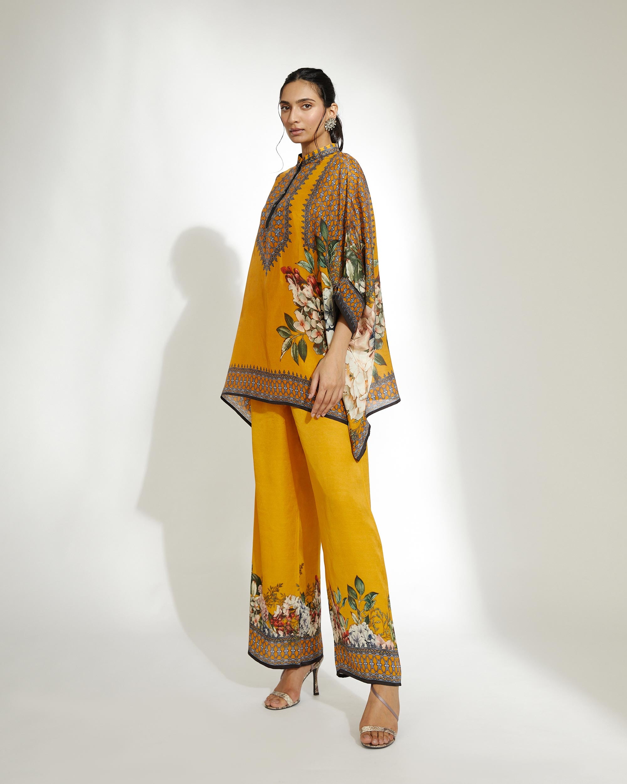 A Notting Hill Summer : Chanel - Mustard