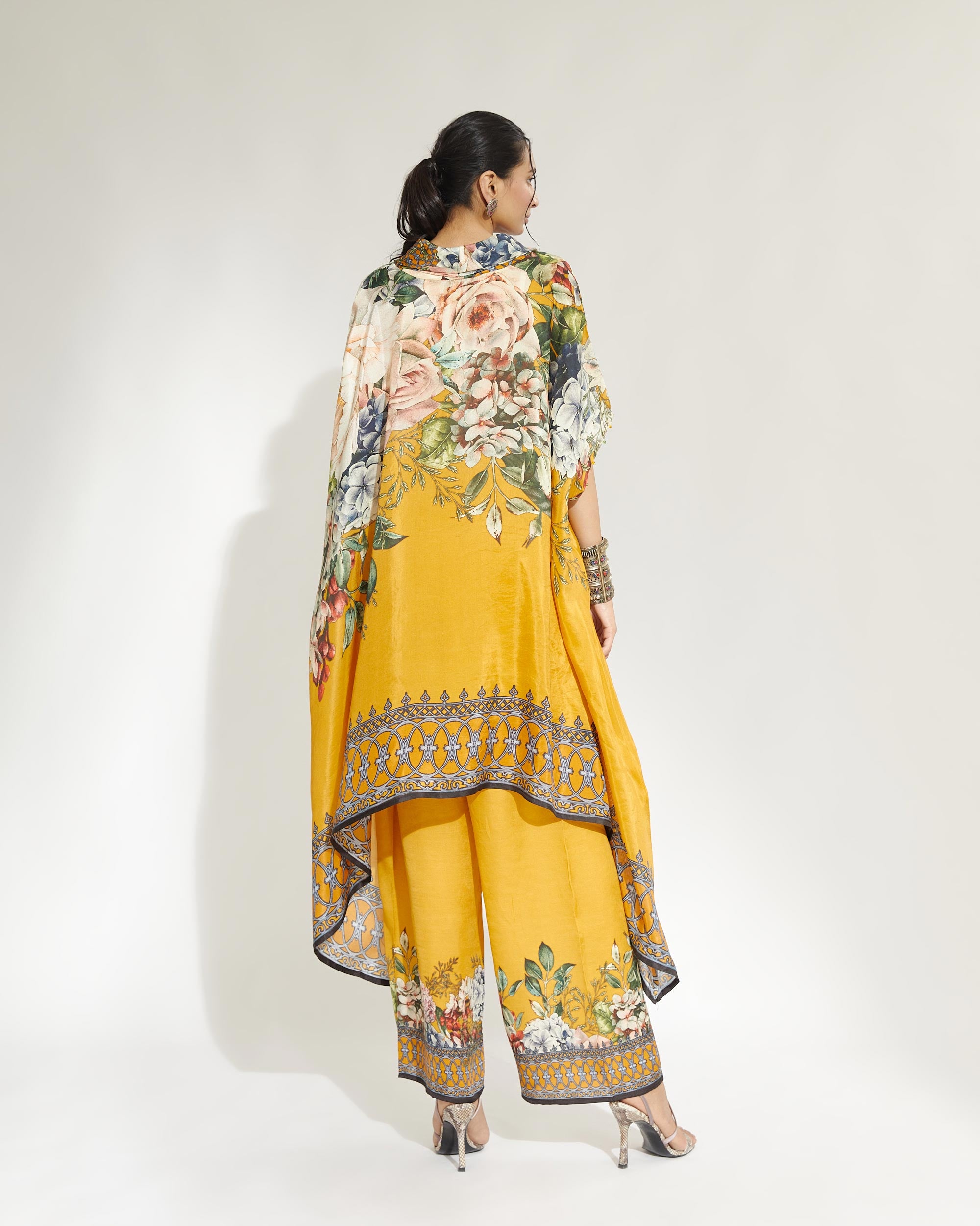 A Notting Hill Summer : Lavanya - Mustard