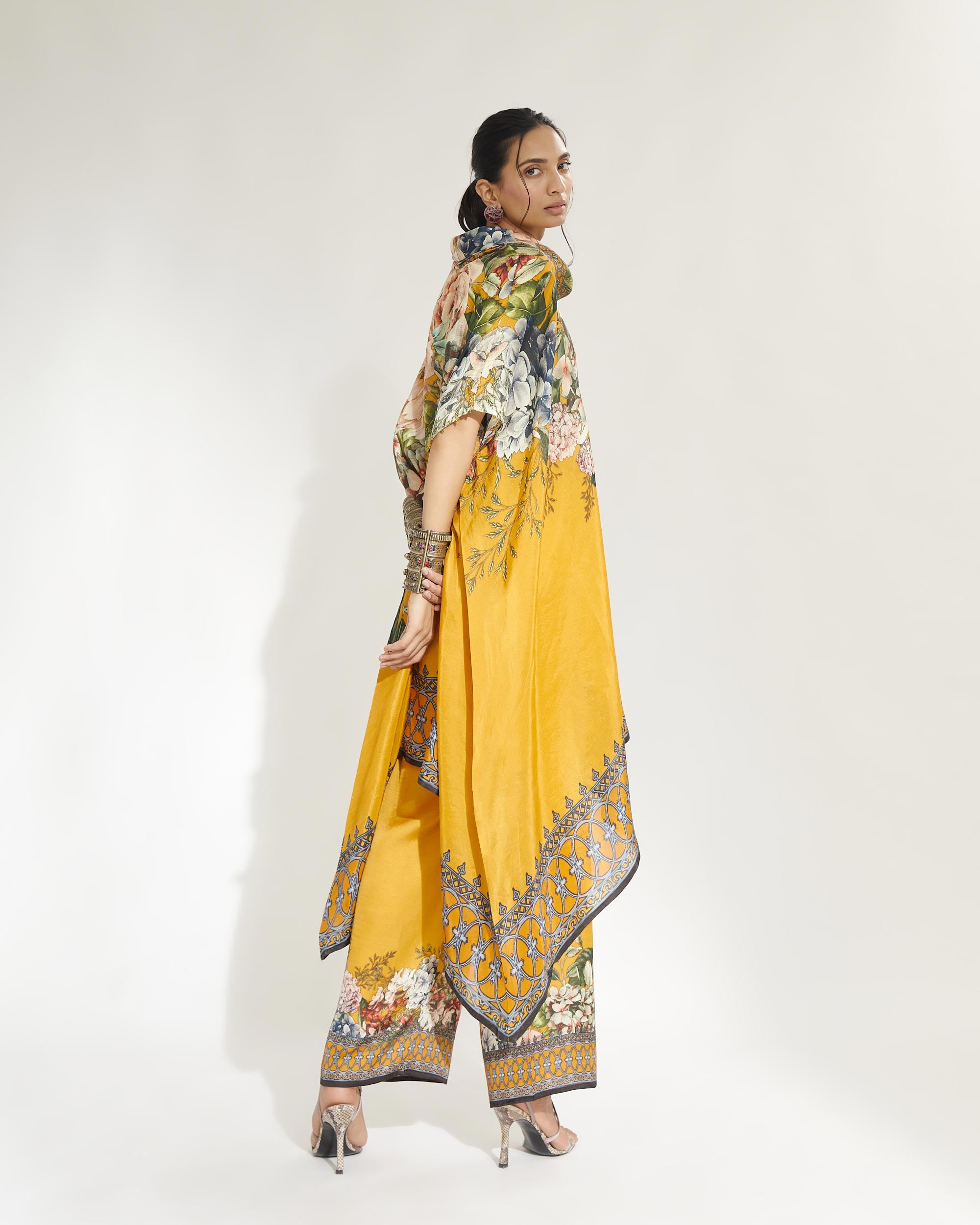 A Notting Hill Summer : Lavanya - Mustard