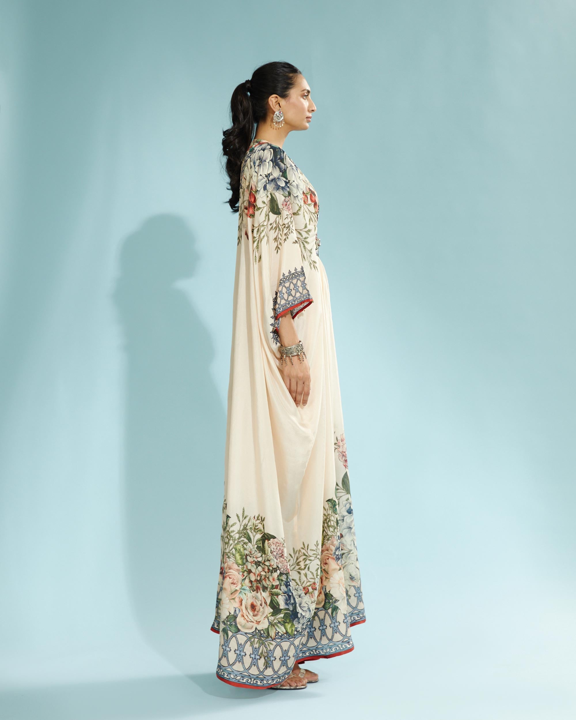 A Notting Hill Summer : Imama - Beige