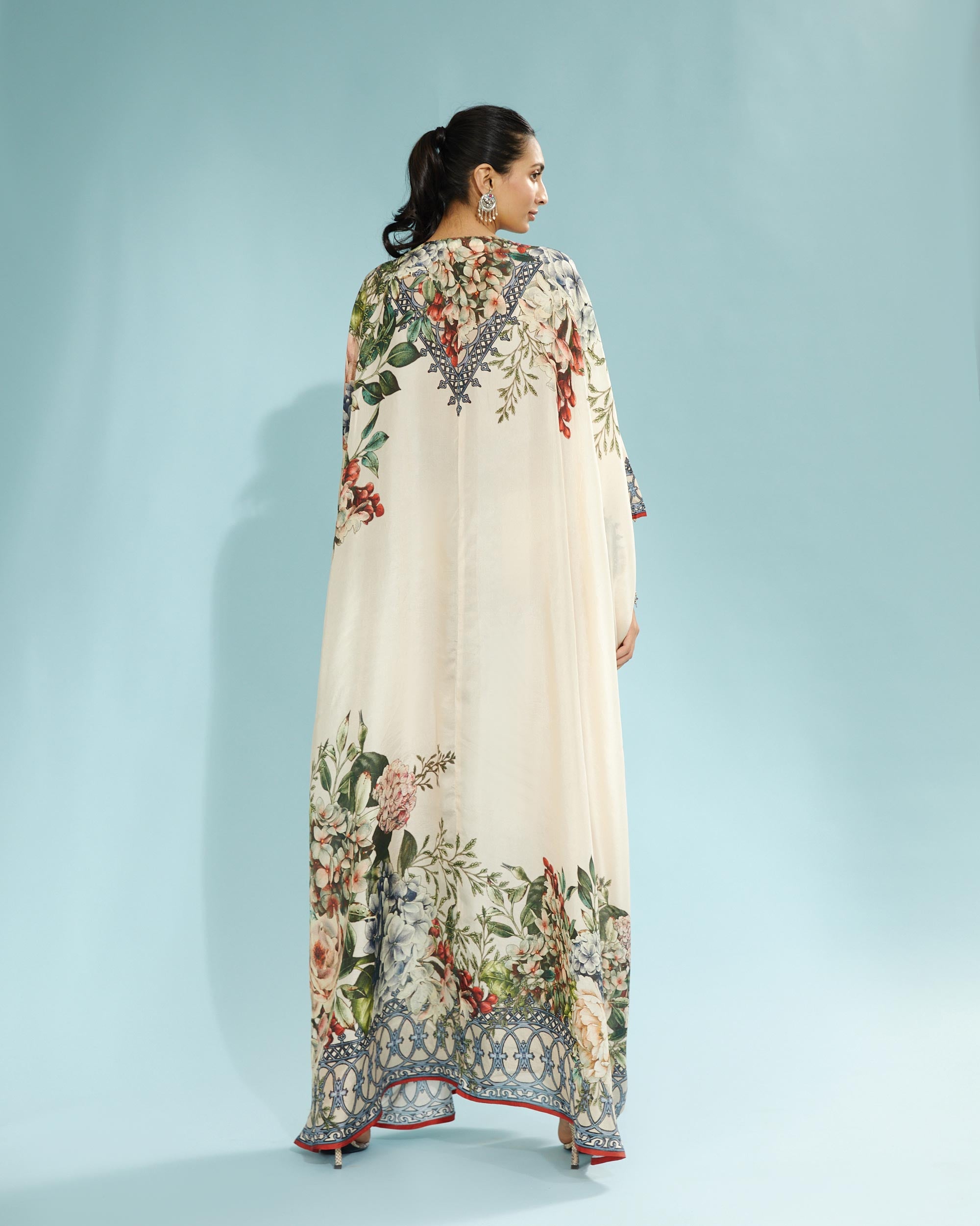 A Notting Hill Summer : Imama - Beige
