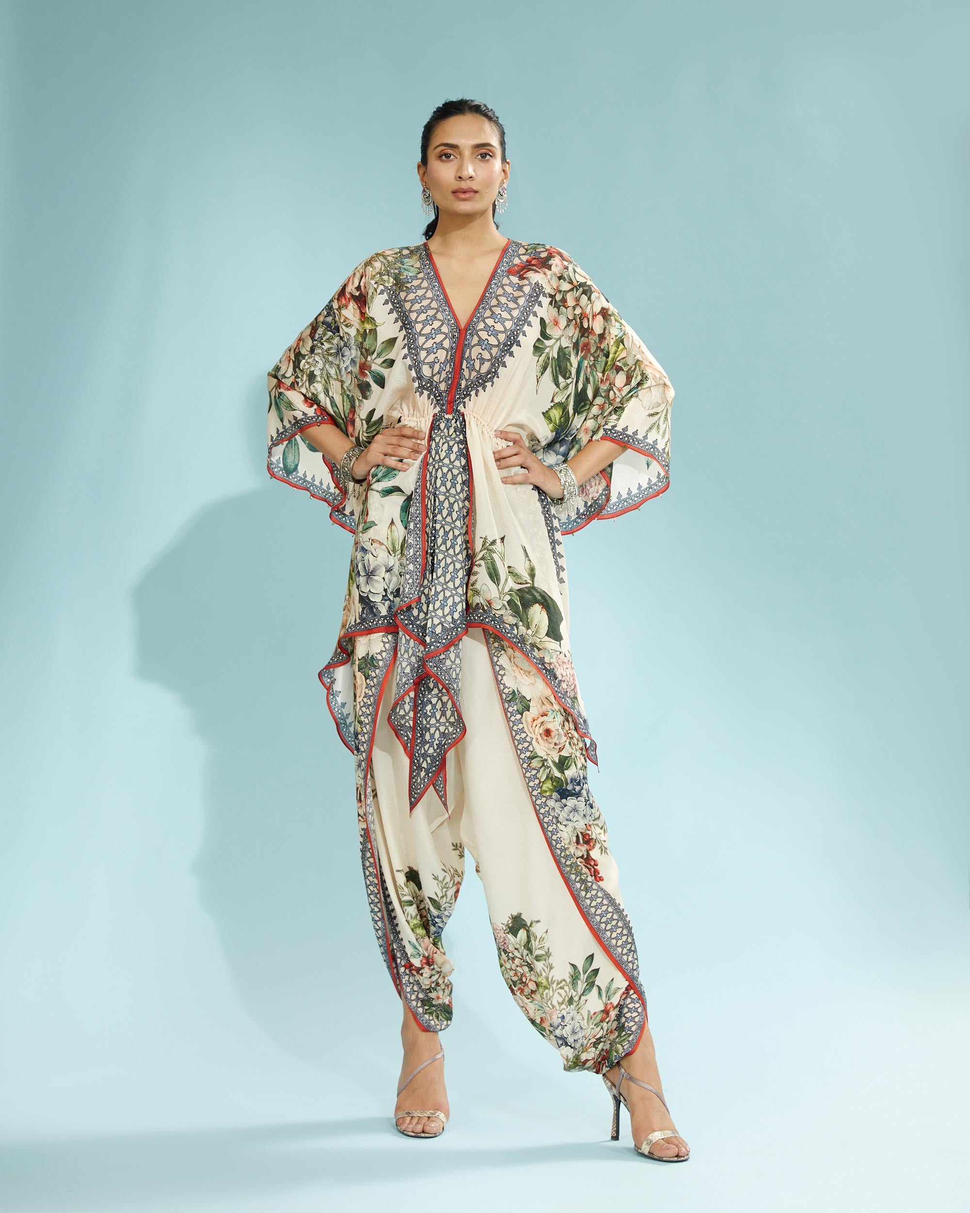 A Notting Hill Summer : Inayat - Beige