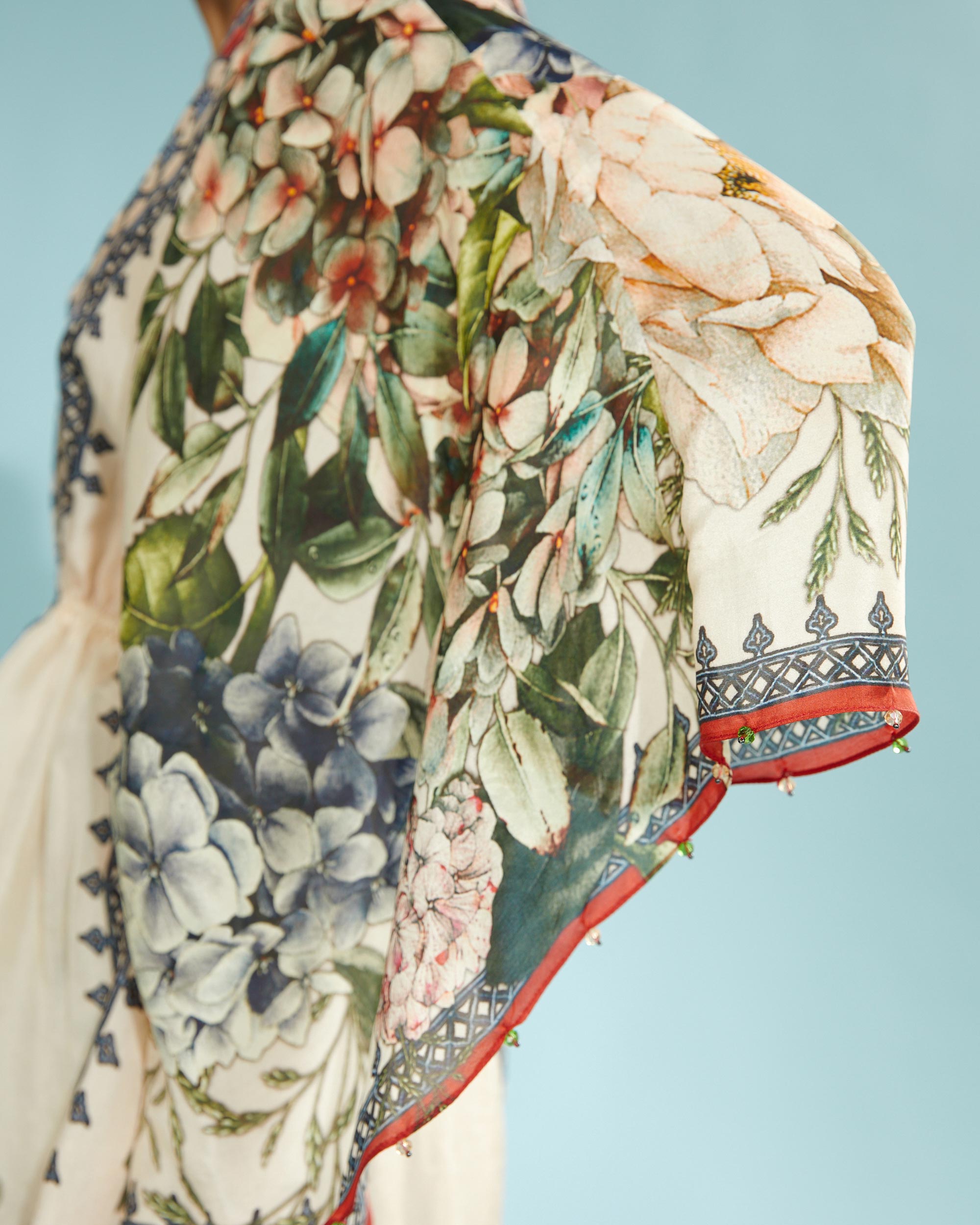 A Notting Hill Summer : Inayat - Beige