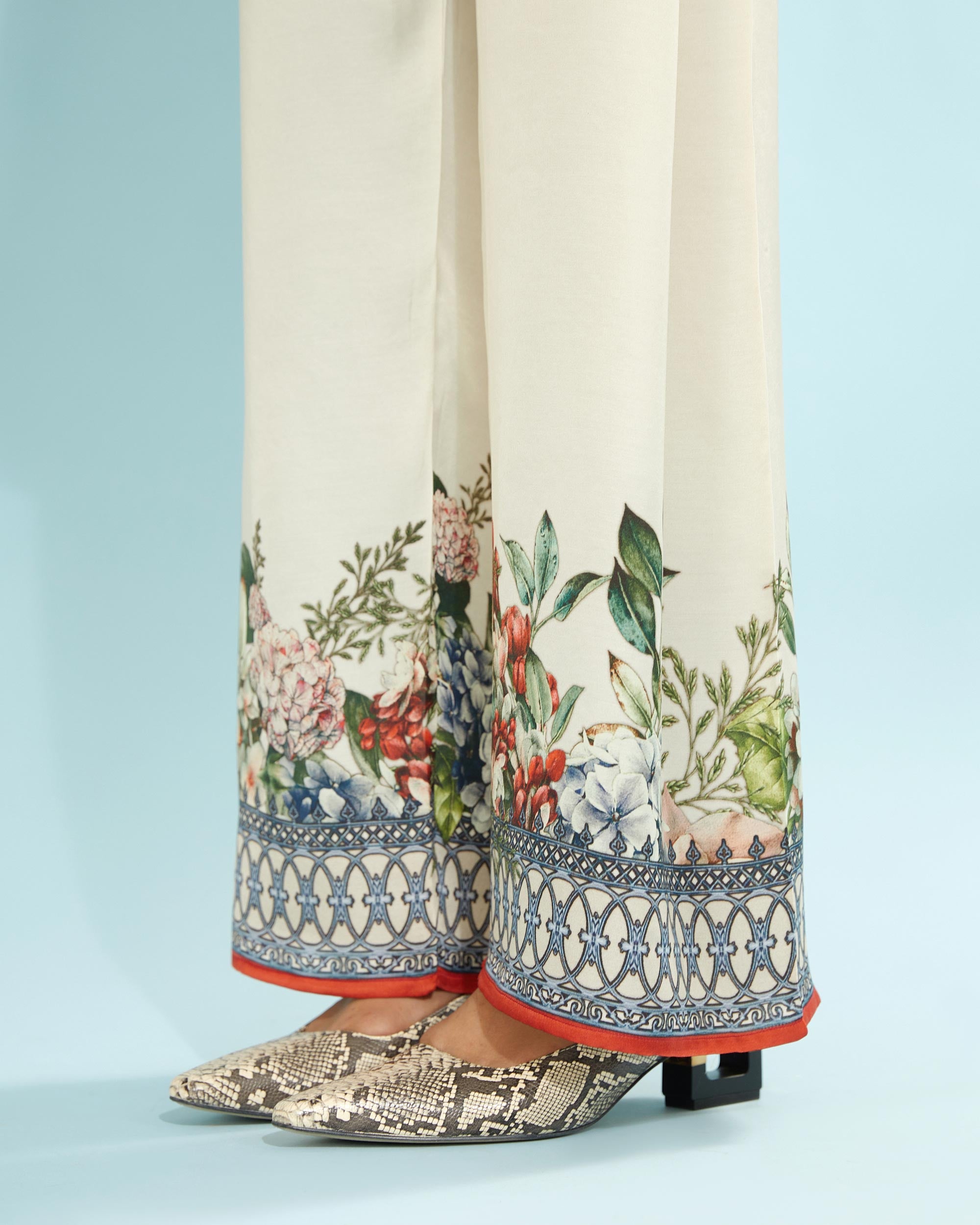 A Notting Hill Summer : Ramona - Beige