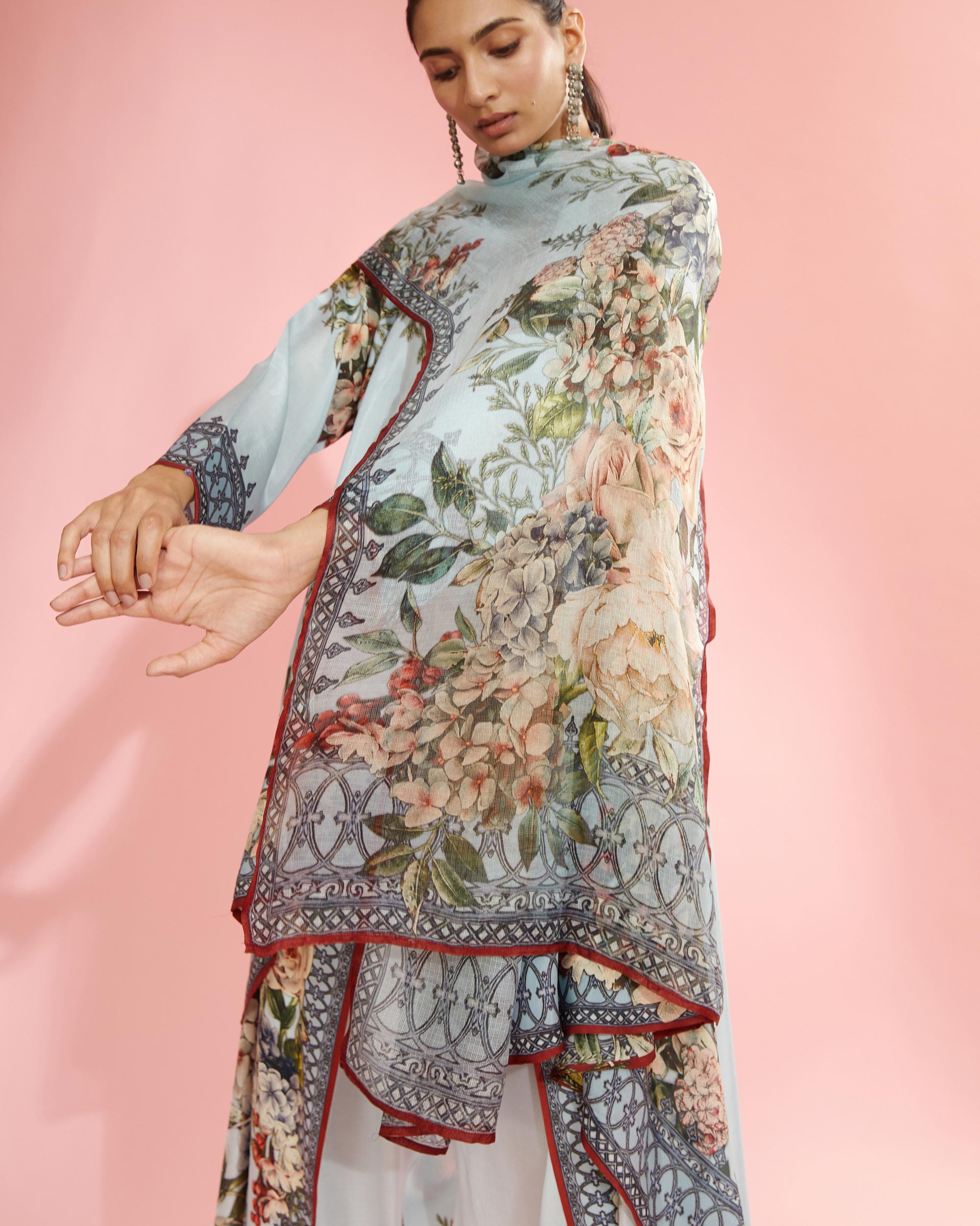 A Notting Hill Summer : Aafreen - Powder Blue