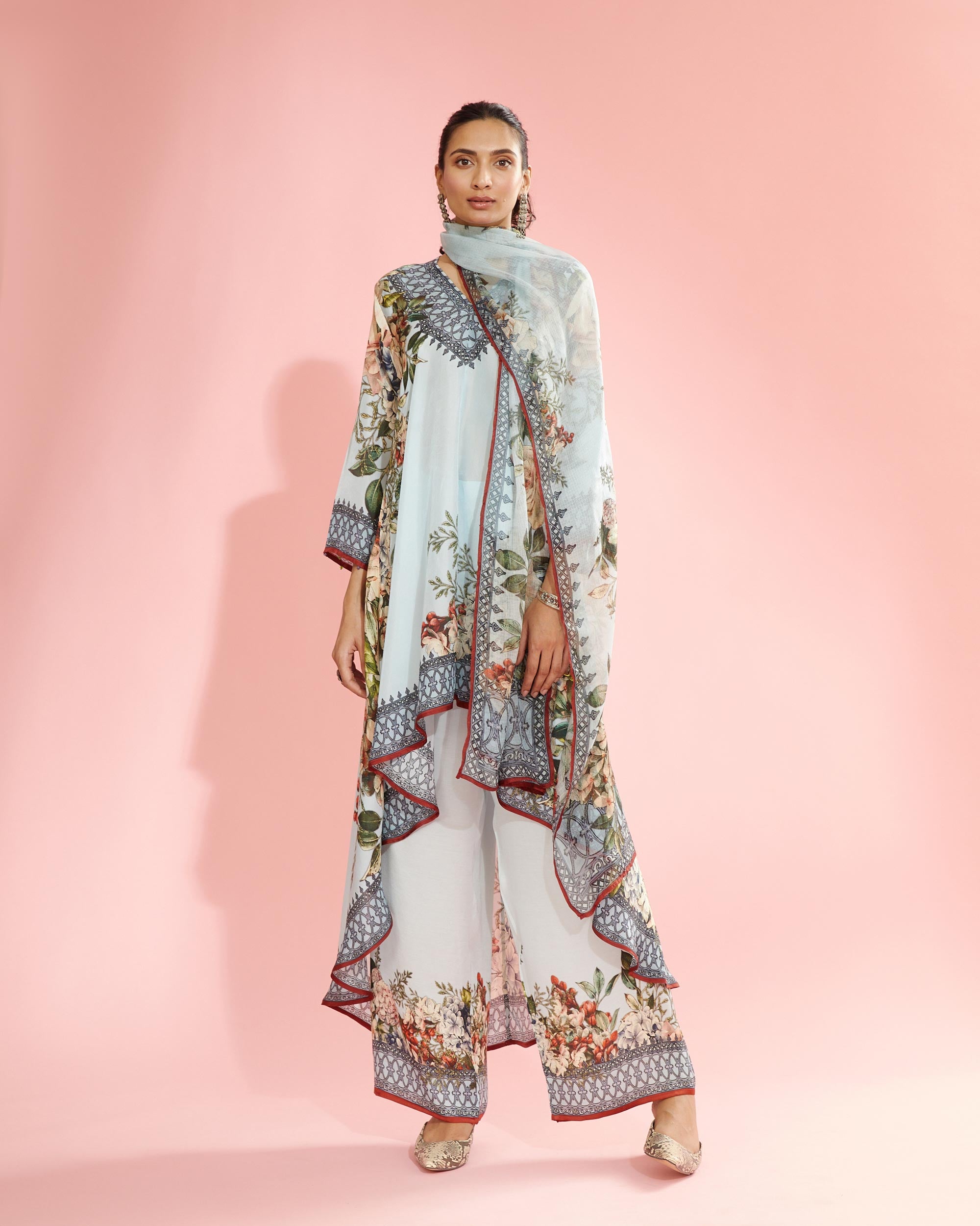 A Notting Hill Summer : Aarvi - Powder Blue