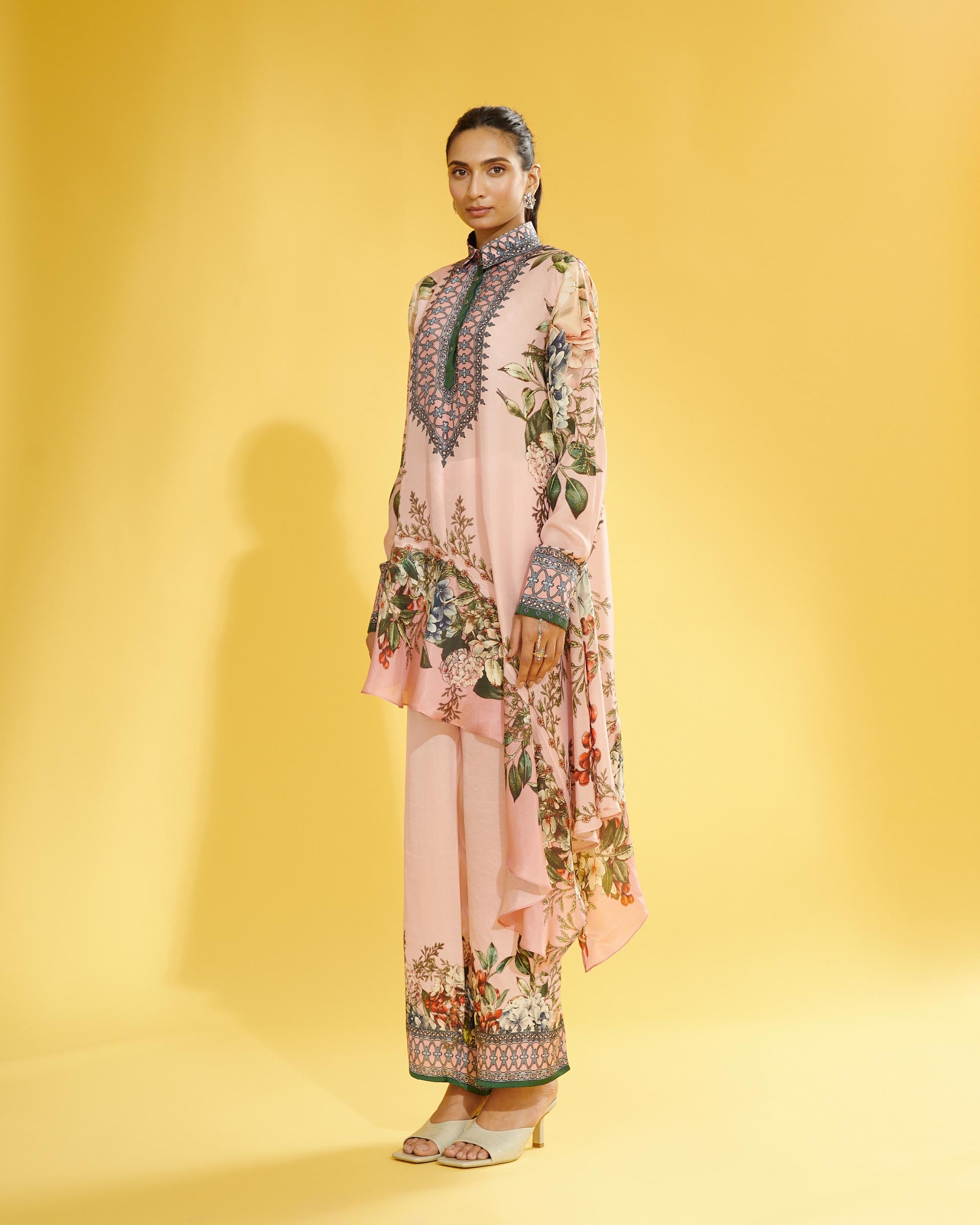 A Notting Hill Summer : Bijli - Blush
