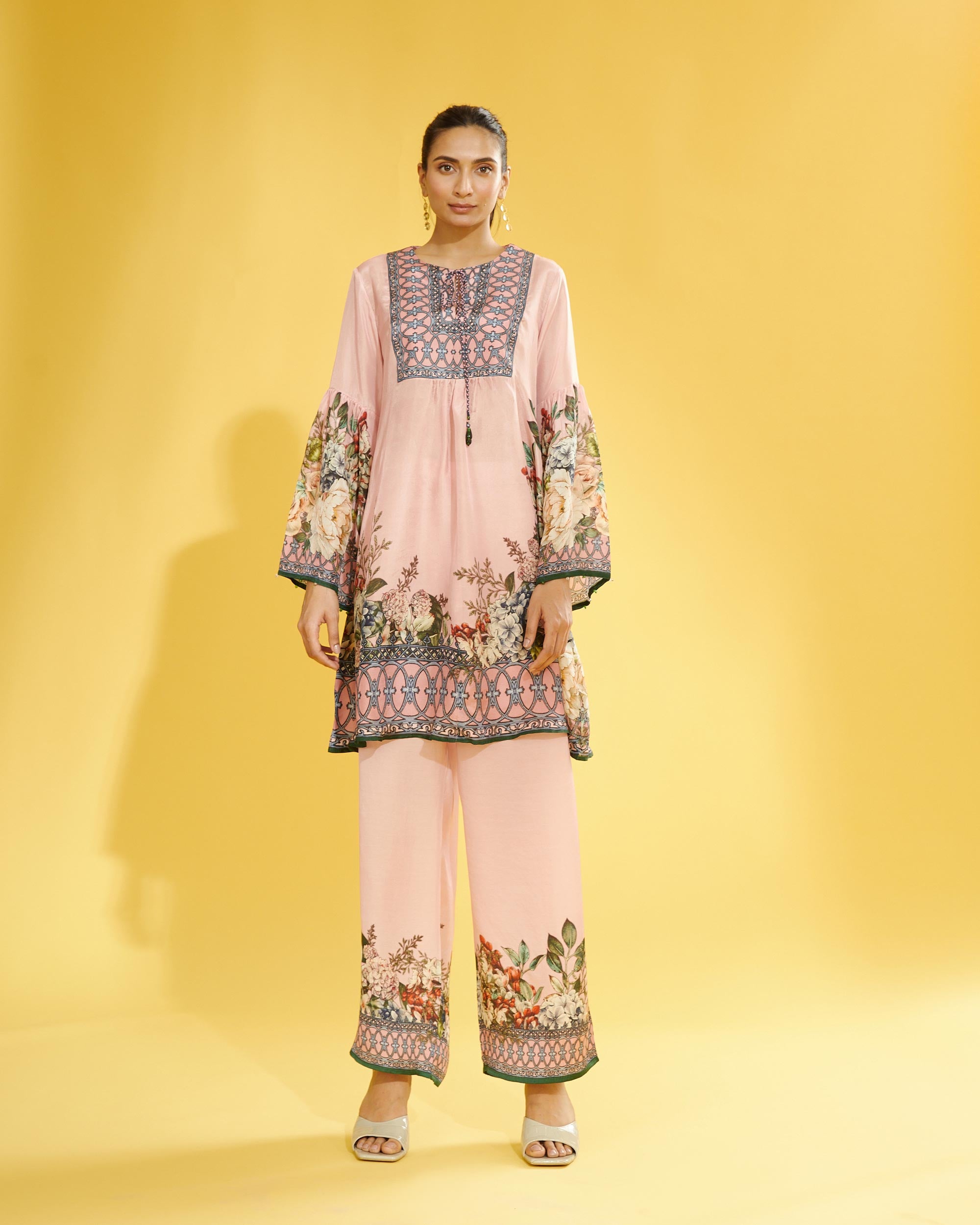 A Notting Hill Summer : Pankti - Blush