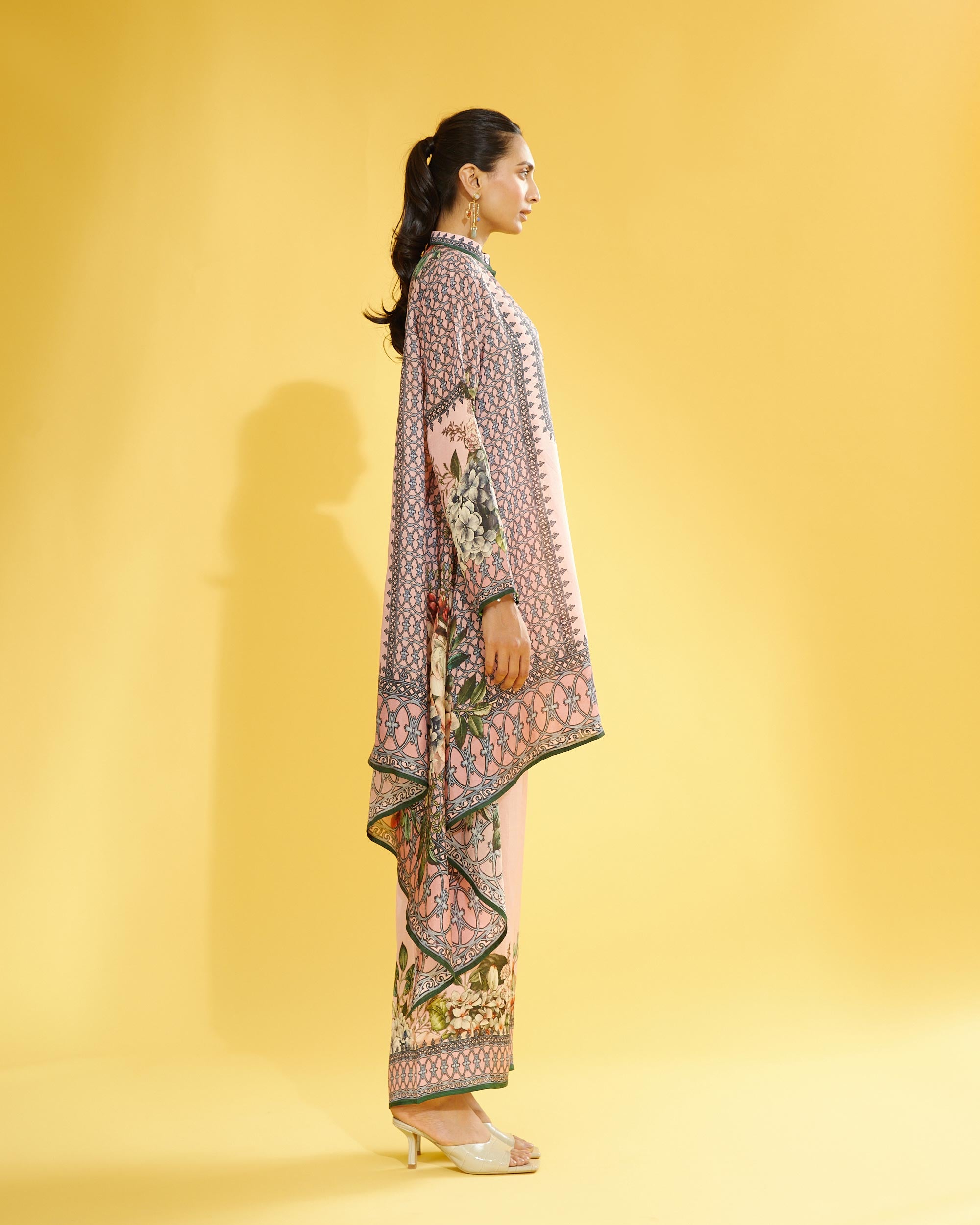 A Notting Hill Summer : Navya - Blush