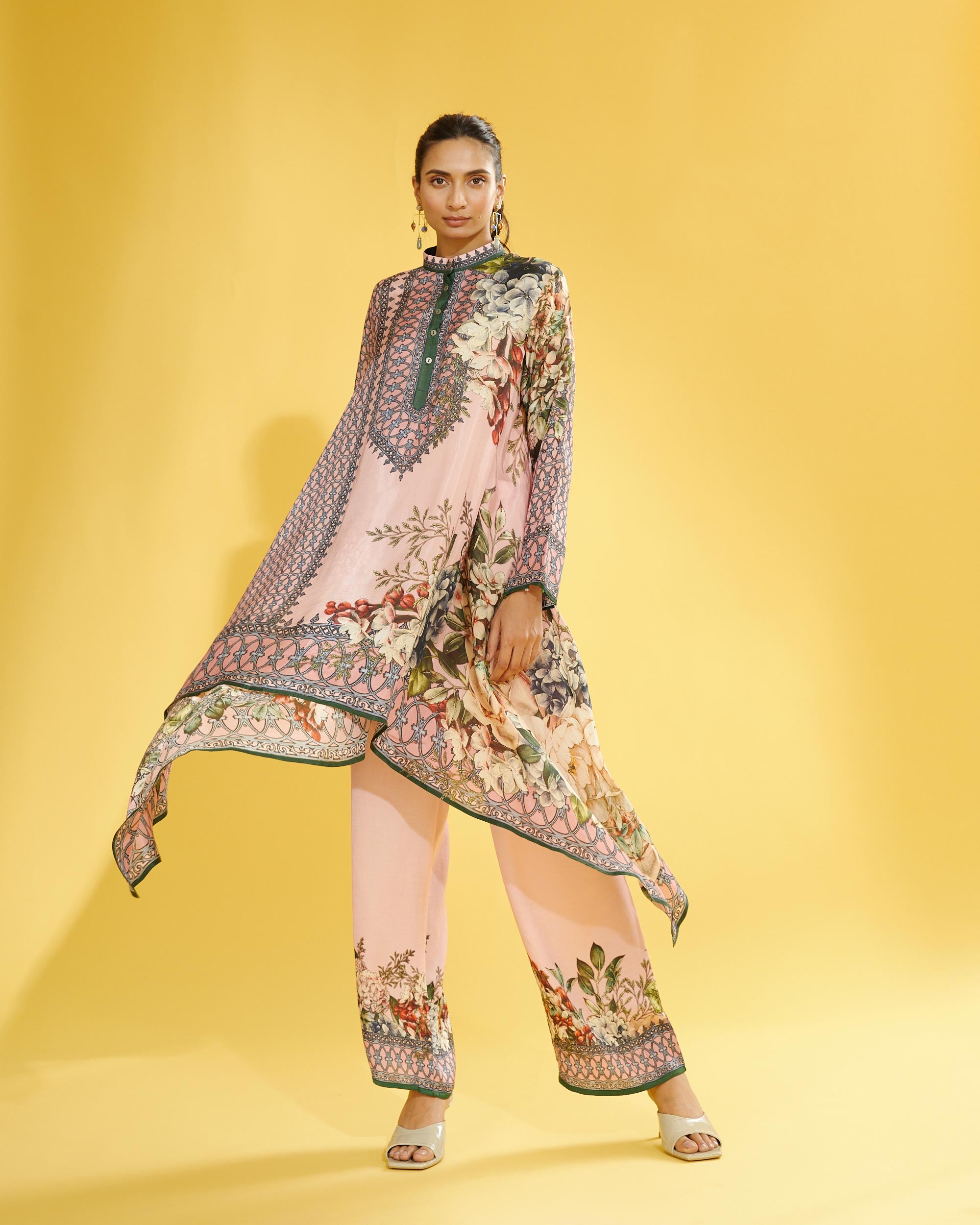 A Notting Hill Summer : Navya - Blush