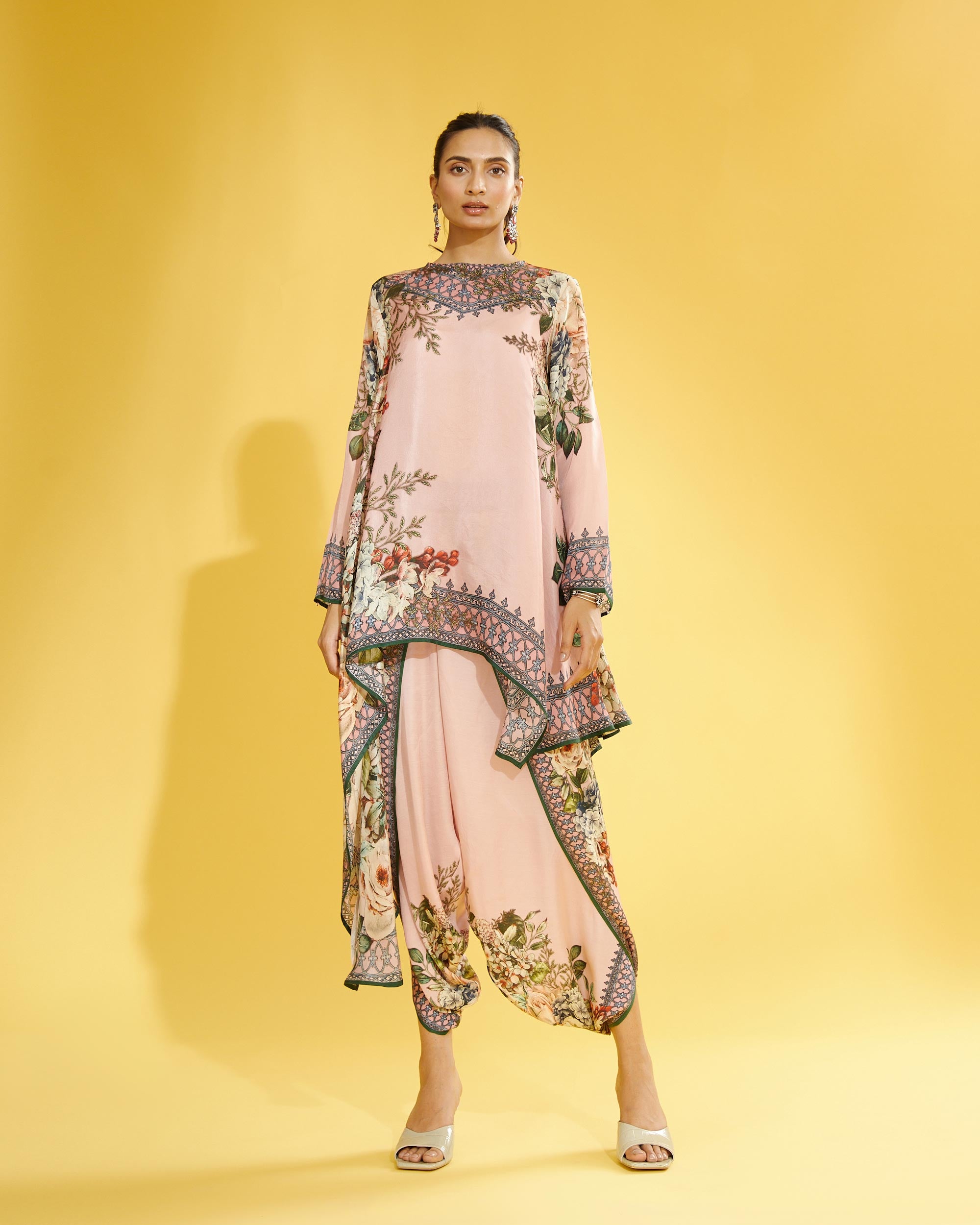 A Notting Hill Summer : Aafreen - Blush