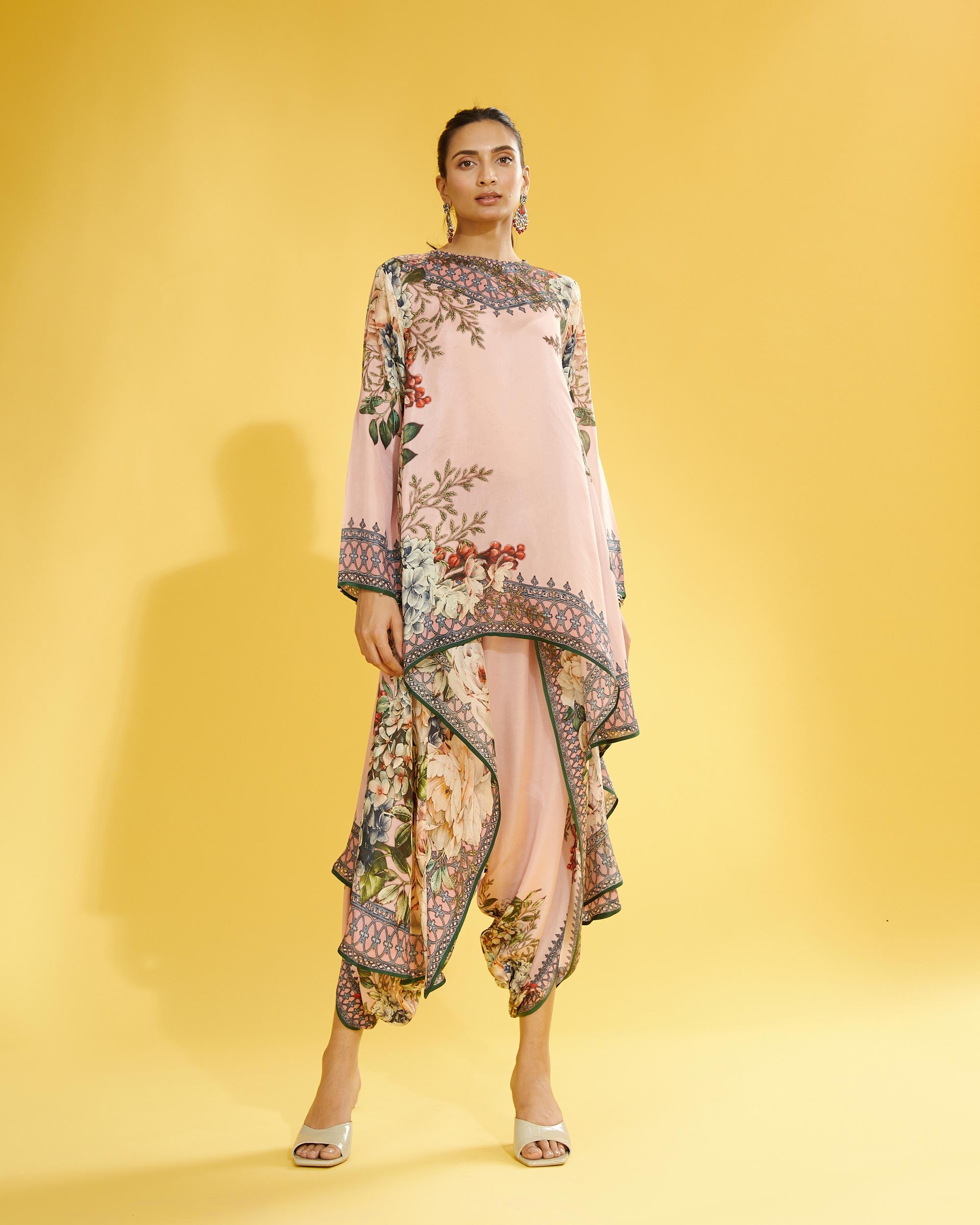 A Notting Hill Summer : Aafreen - Blush