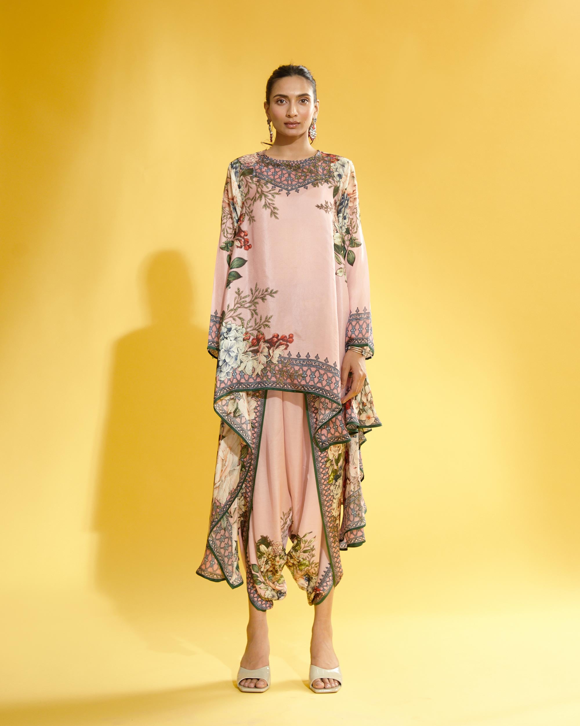 A Notting Hill Summer : Aafreen - Blush
