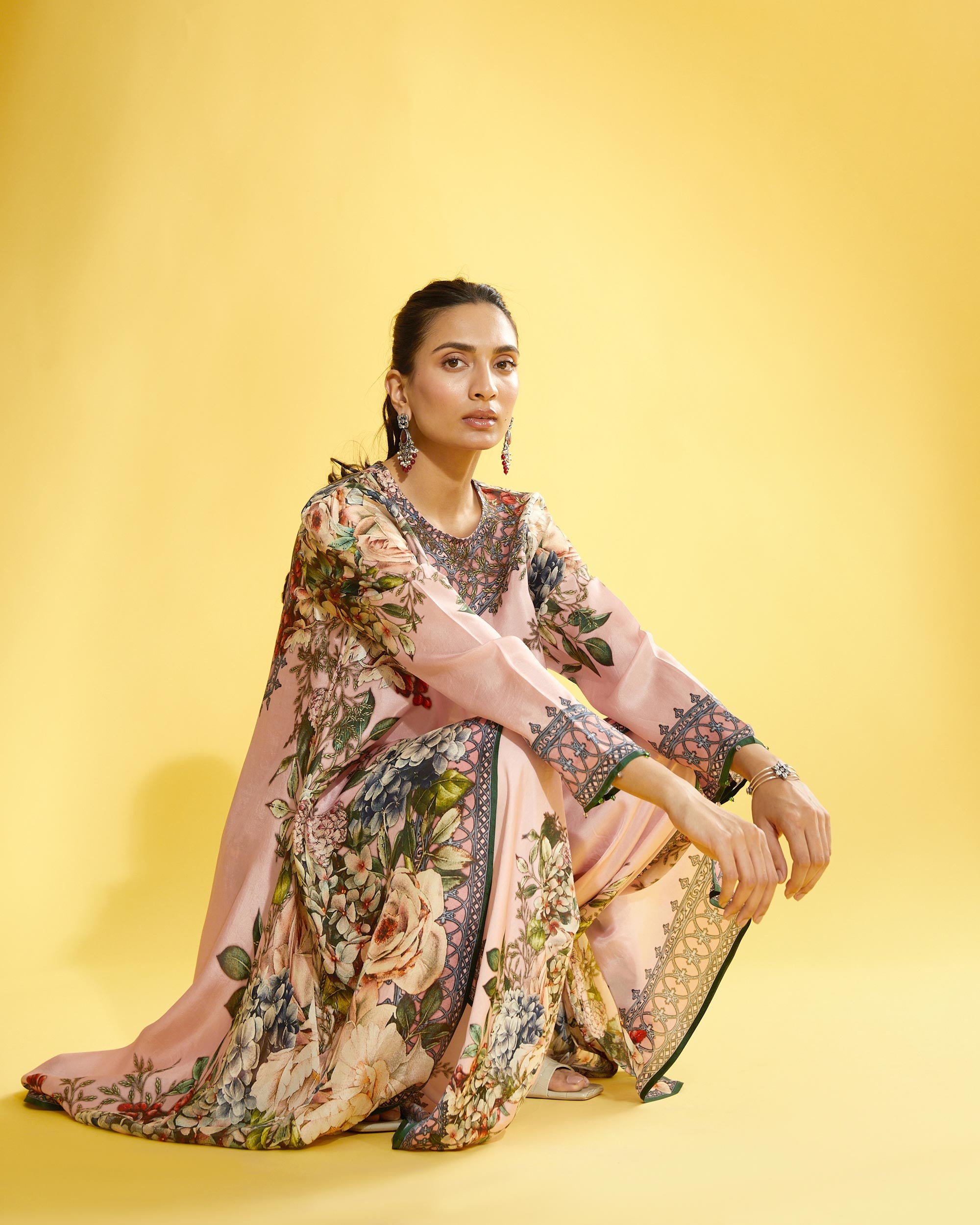 A Notting Hill Summer : Aafreen - Blush
