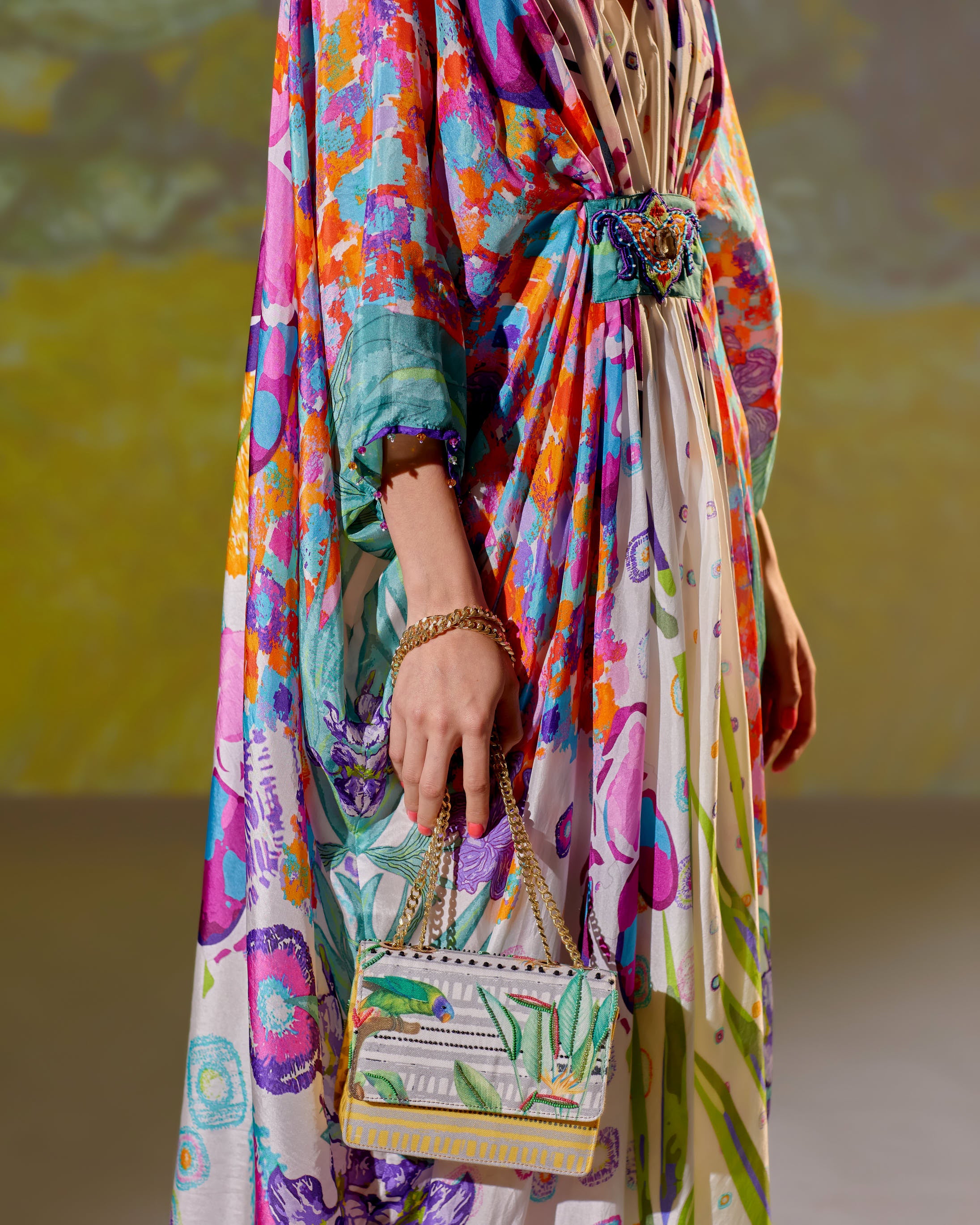 Loving Vincent Iris : Imama - White