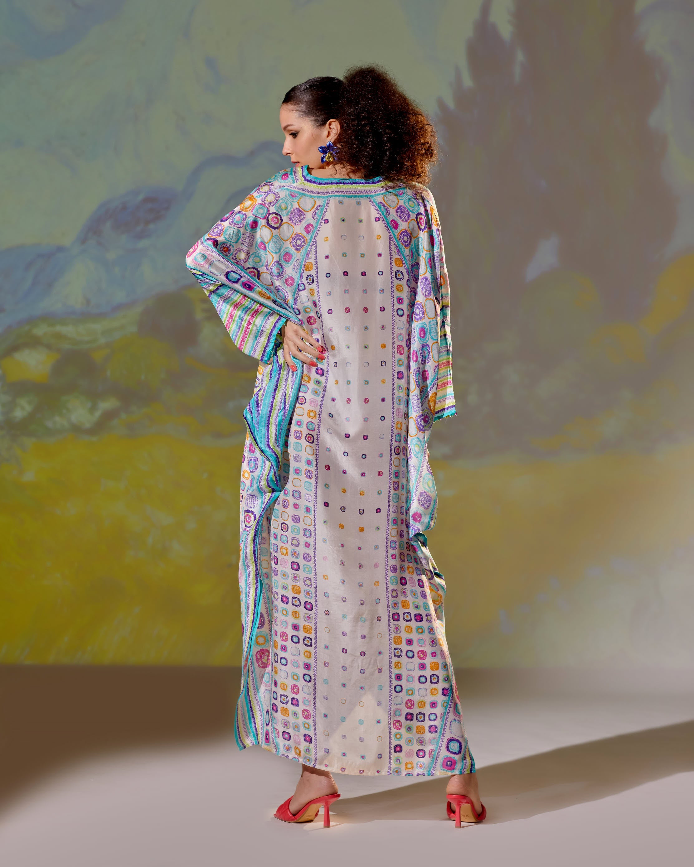 Loving Vincent Rosa : Kainat - White