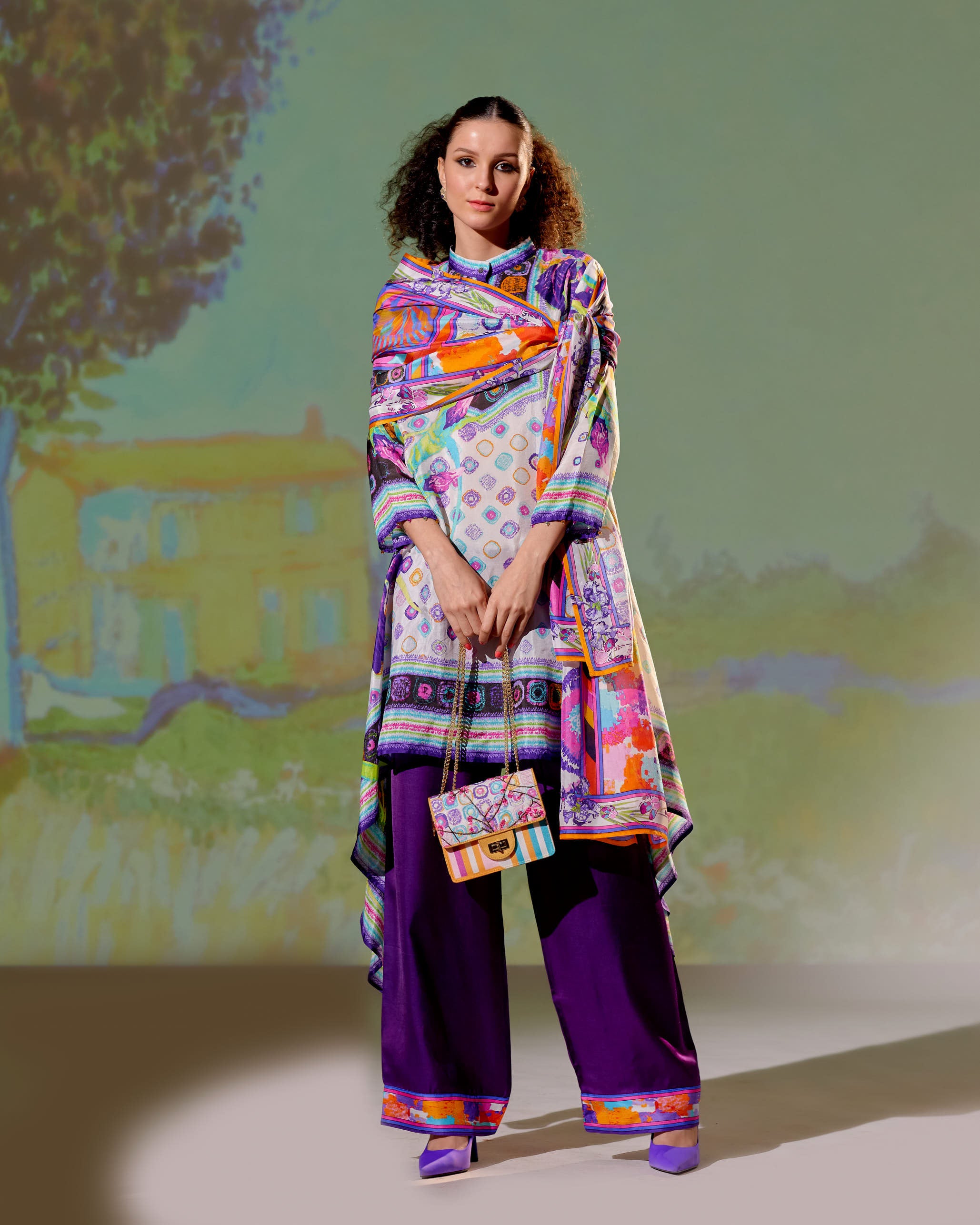Loving Vincent Iris : Navya - White