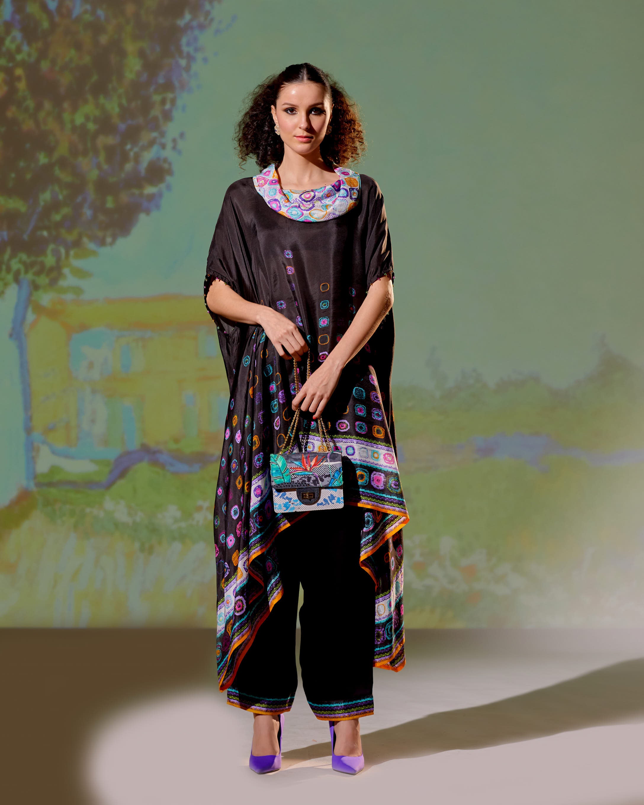 Loving Vincent Iris : Lavanya - Black
