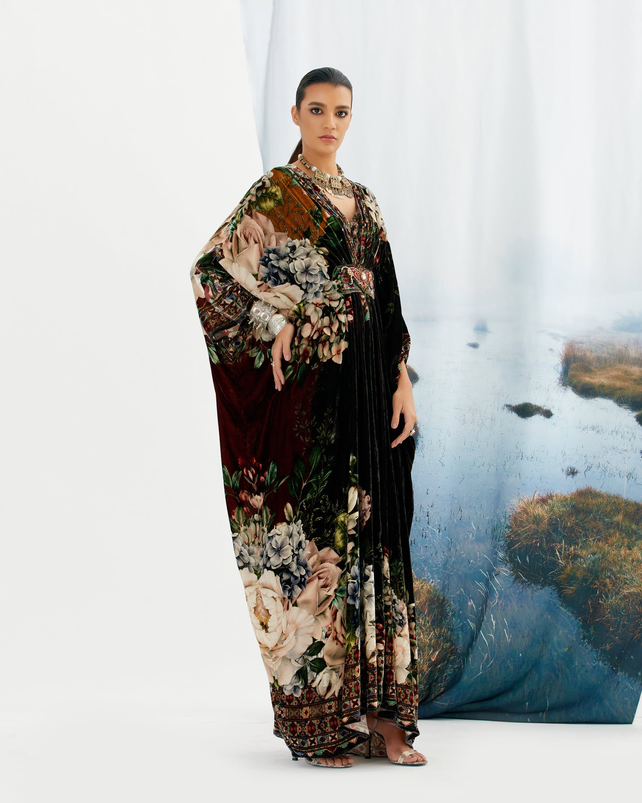 Notting Hill : Imama - Black